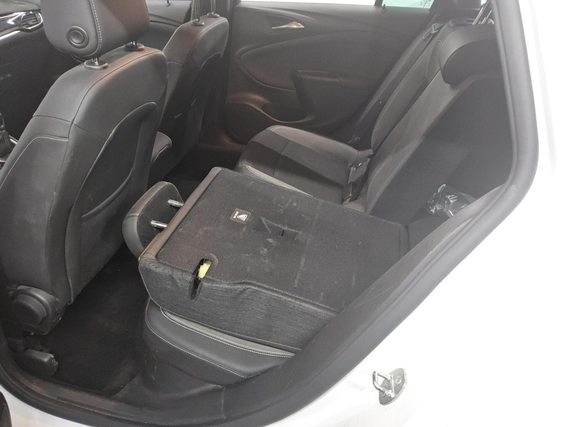 Opel Astra ST 1.5 D Elegance Navi LED AHK Sound 13