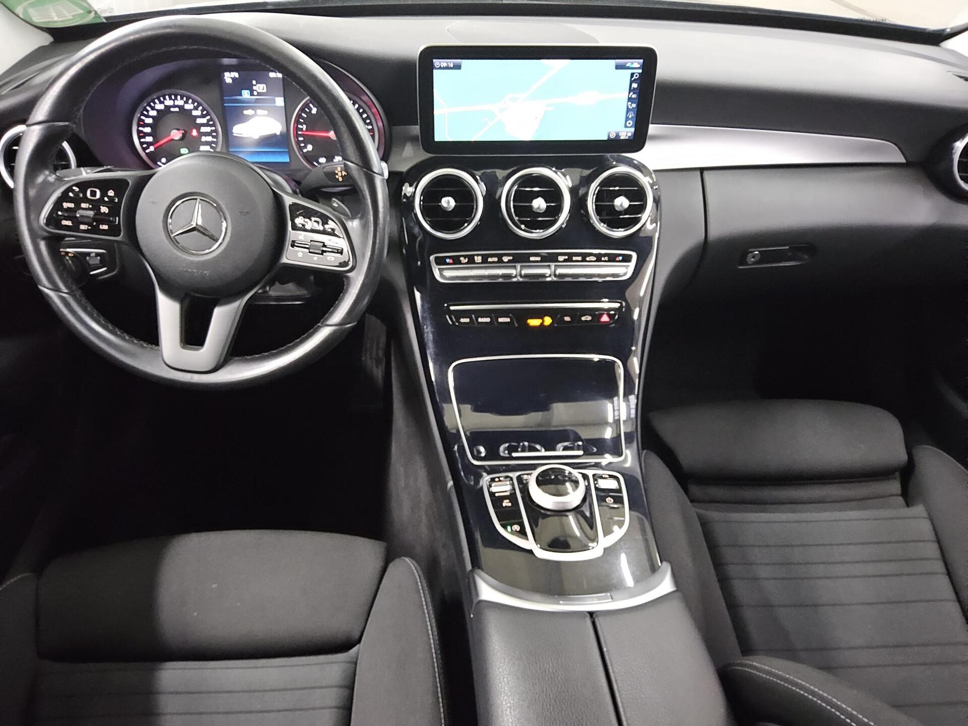 Mercedes-Benz C 200 T d Navi LED Shz PDC 5