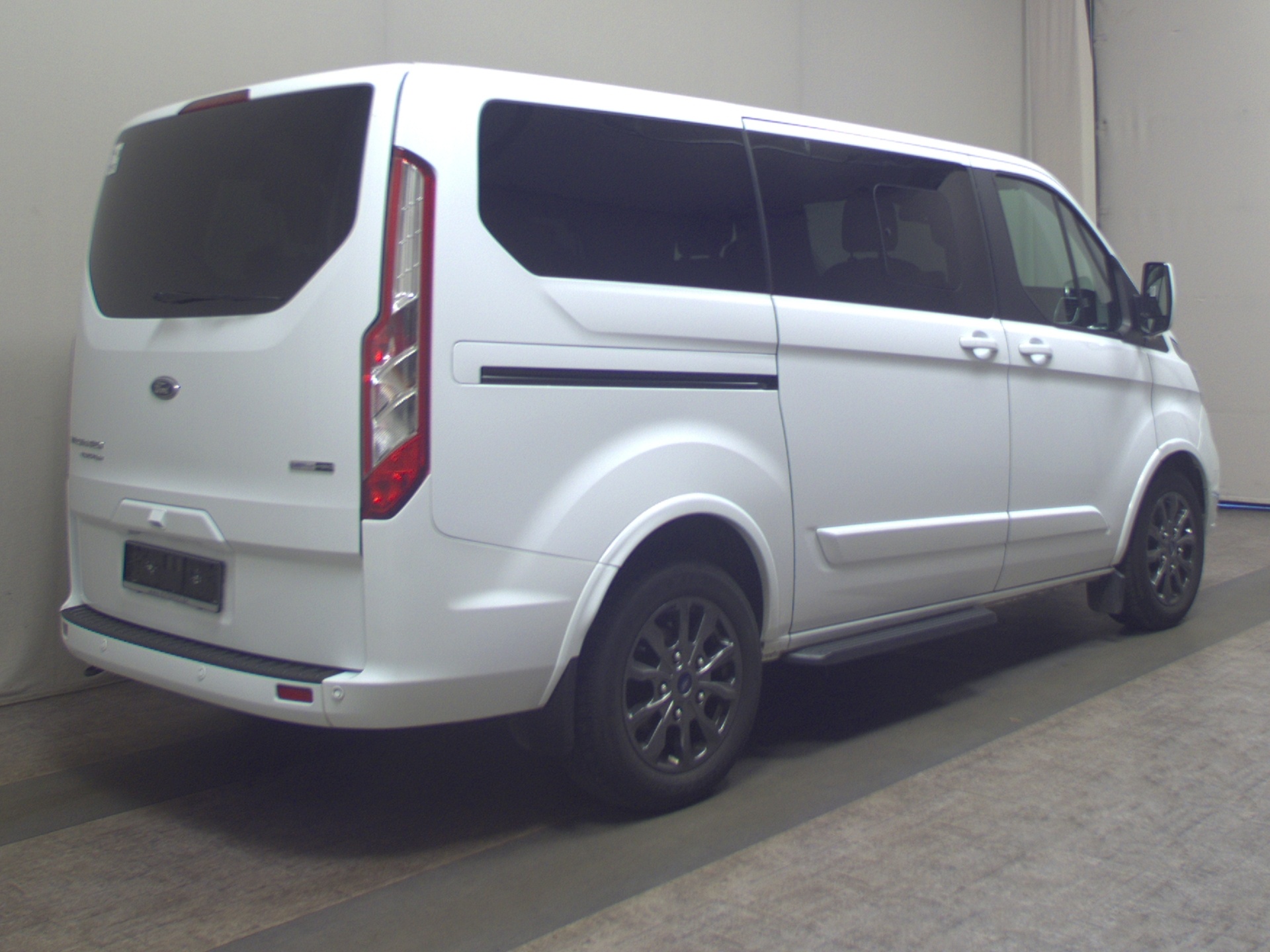 Ford Tourneo Custom 2.0 TDCi Titanium X Leder Navi 4