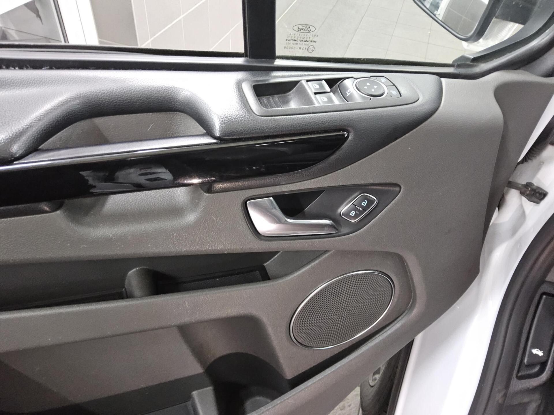 Ford Tourneo Custom 2.0 TDCi Titanium X Leder Navi 9