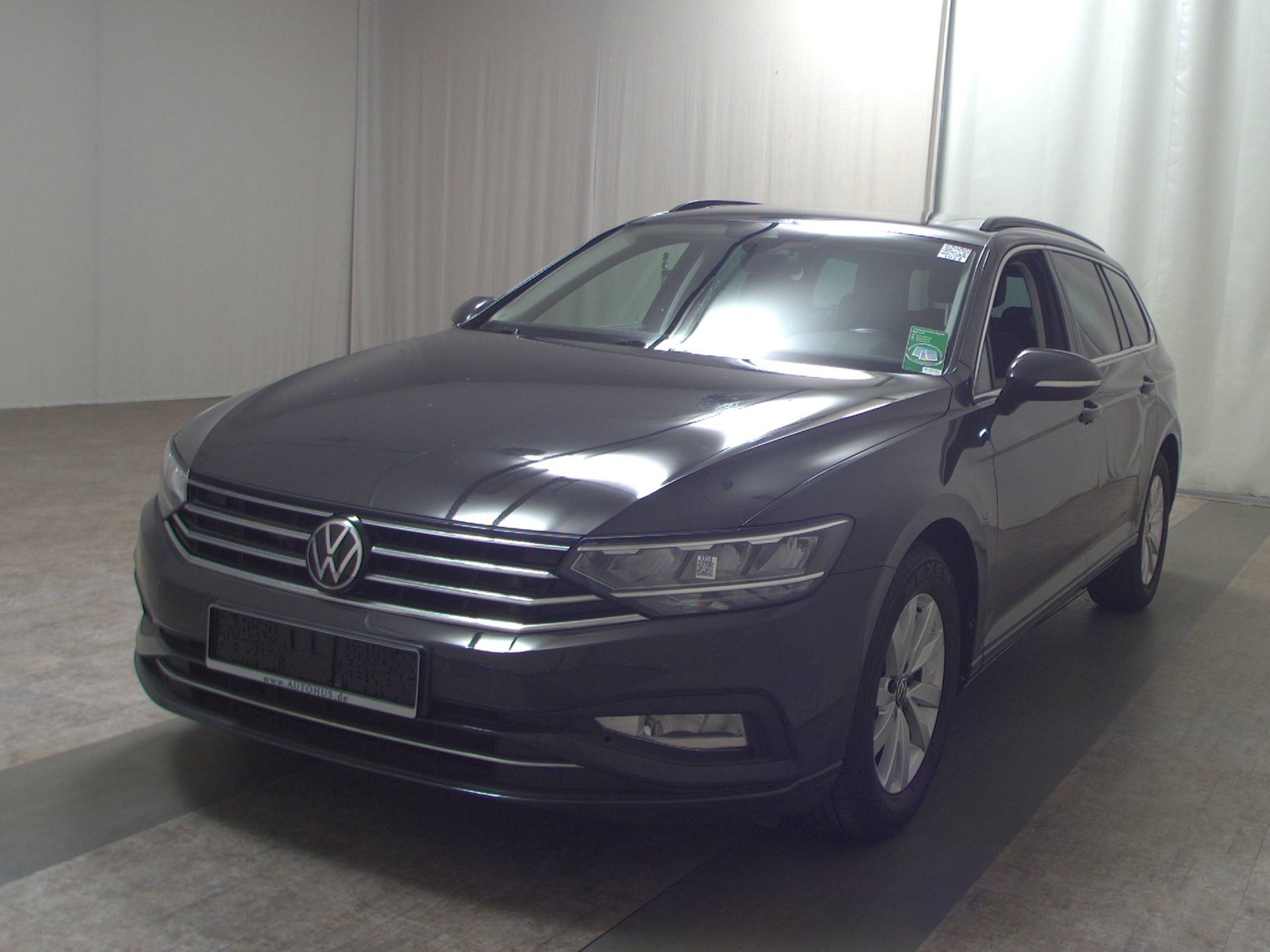 Volkswagen Passat Var. 2.0 TDI Business Navi LED Pano AHK 2