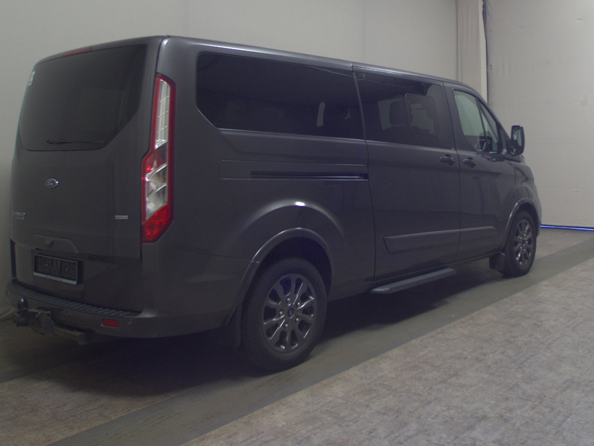 Ford Tourneo Custom 2.0 TDCi Titanium X 8-Sitze Leder 4