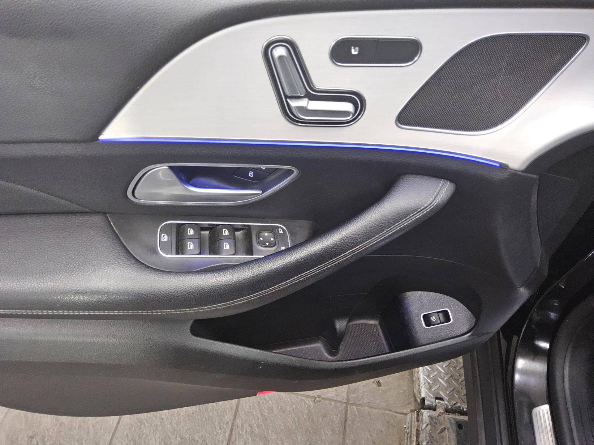 Mercedes-Benz GLE 350 d 4M T-Leder Navi LED MBUX Widescr. RfK 10