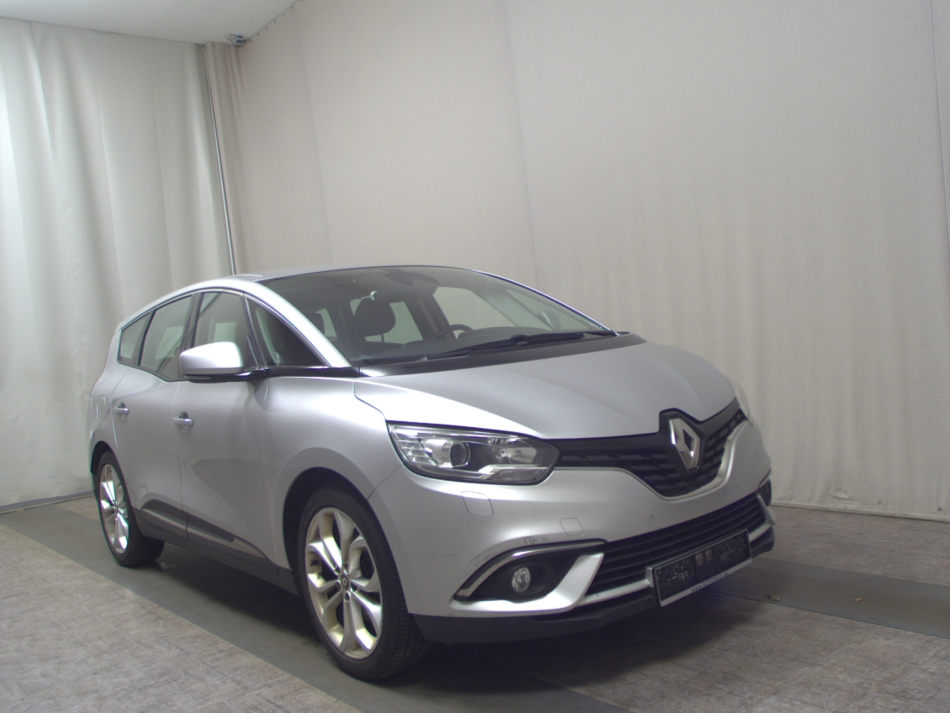 Renault Grand Scenic 1.3 TCe 7-Sitzer Navi Shz DAB BT 3