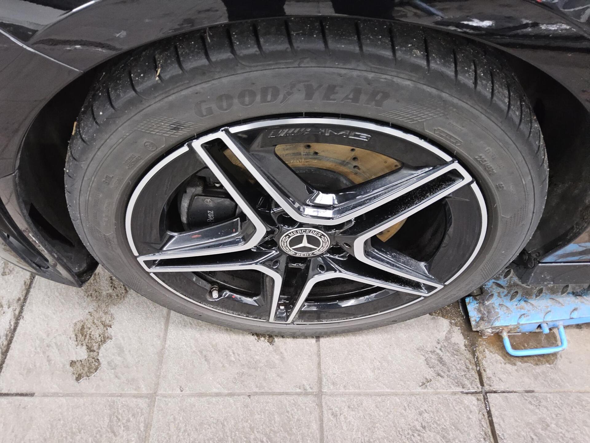 Mercedes-Benz CLA 220 SB d AMG-Line Night Navi LED Sound AHK 11