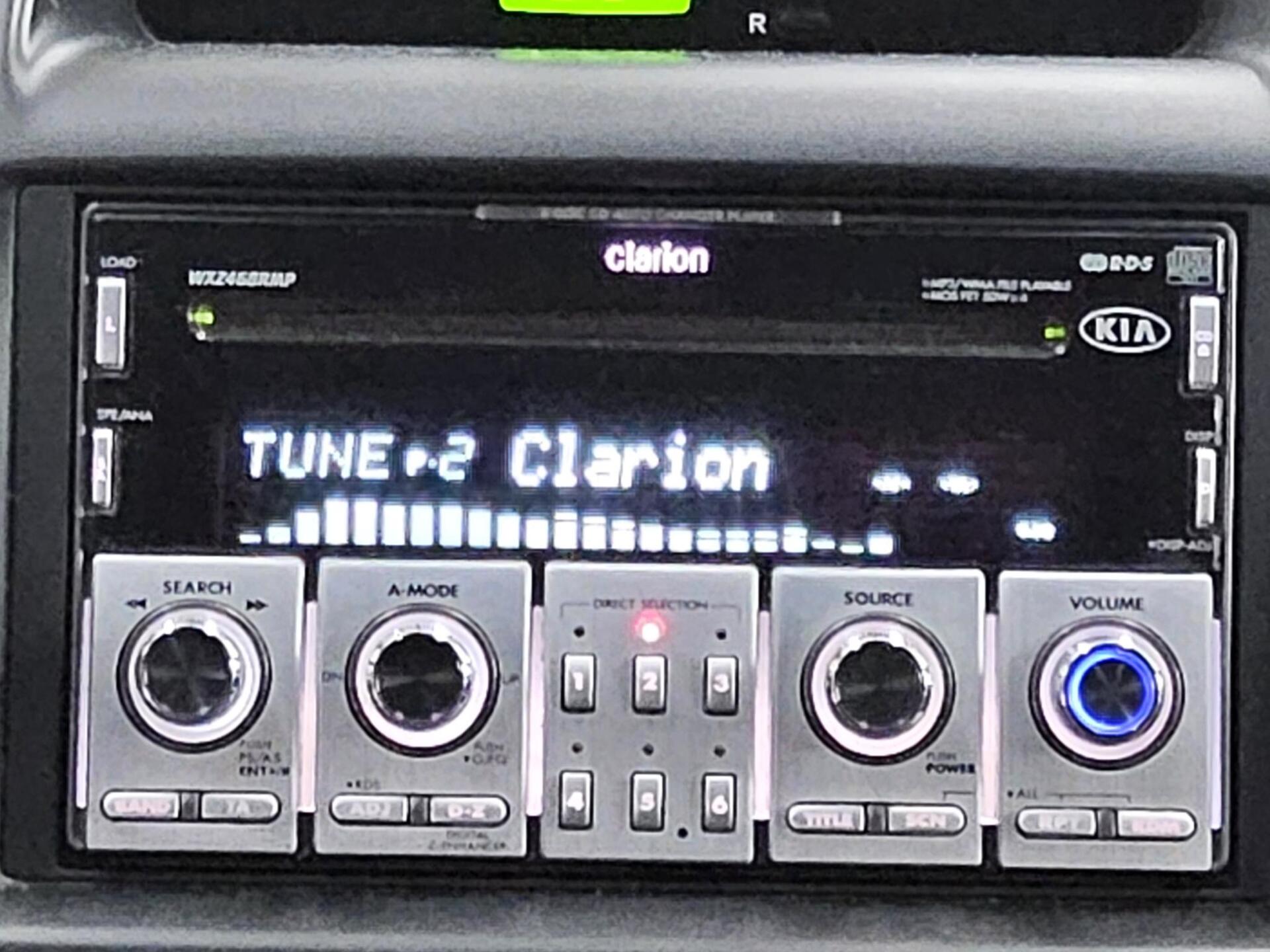 Kia Carnival 2.7 V6 Leder 7-Sitzer PDC HU 05/27 7