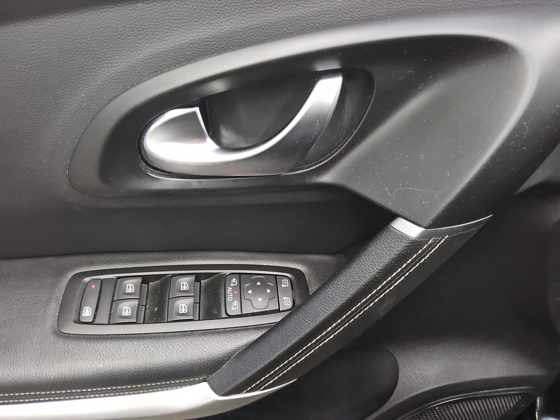 Renault Kadjar 1.3 TCe BOSE Edition T-Leder Navi LED RfK 10