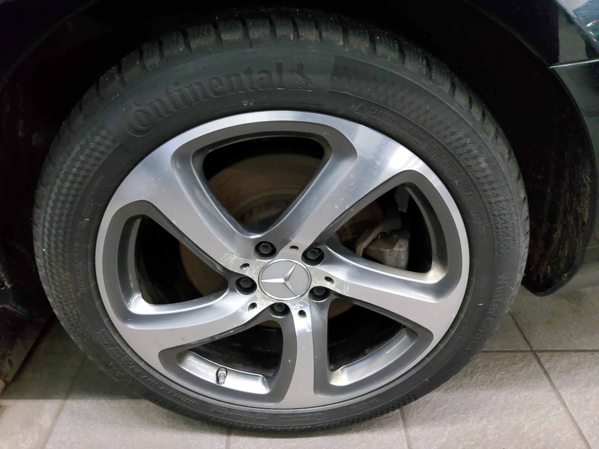 Mercedes-Benz E 300 T e Avantgarde Navi LED RfK 360° AHK Dist+ 11