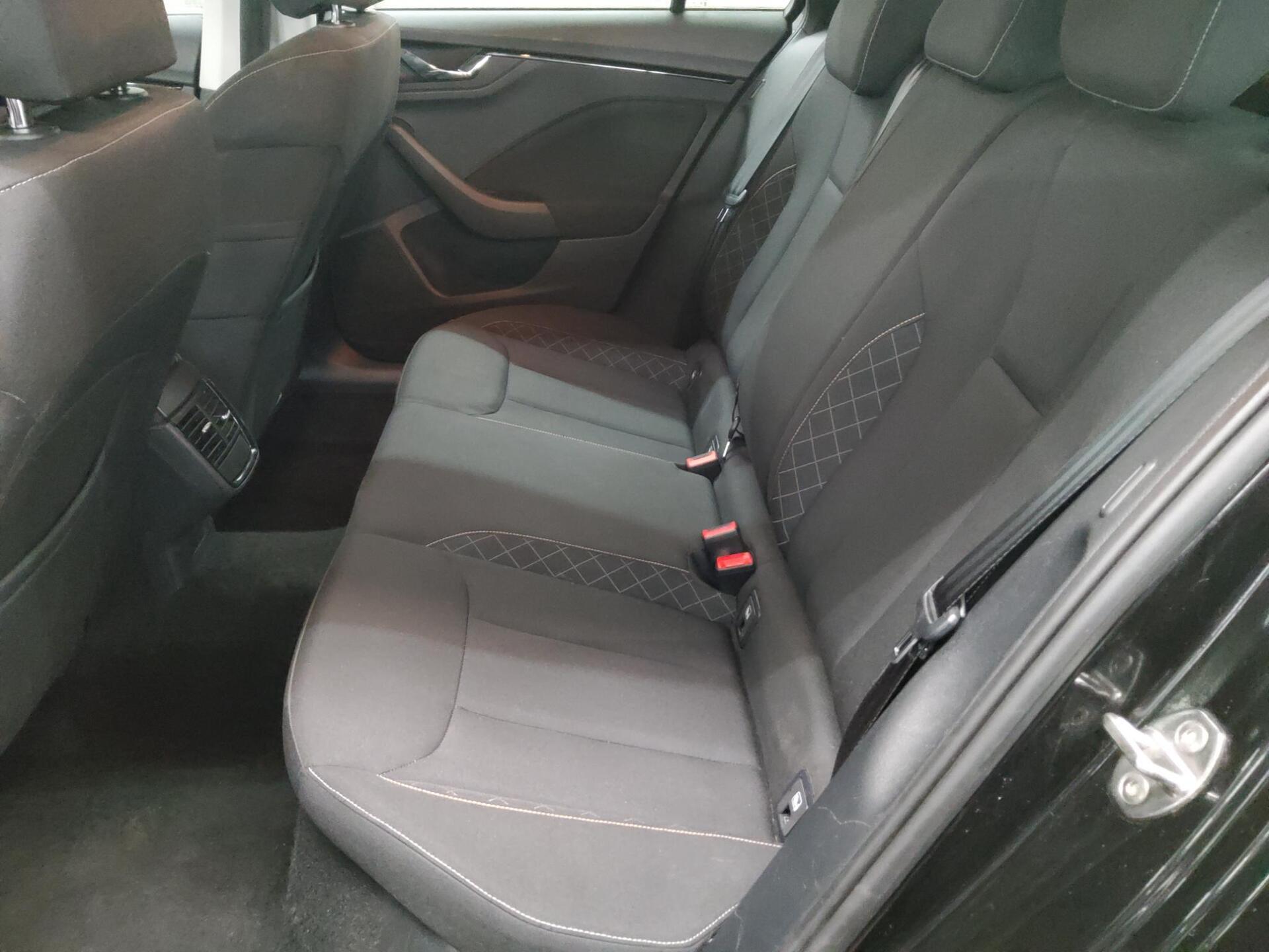 Skoda Scala 1.6 TDI Ambition DSG Shz LED DAB 13