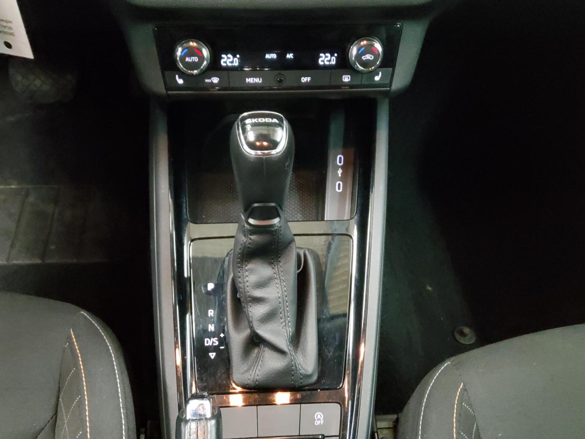 Skoda Scala 1.6 TDI Ambition DSG Shz LED DAB 6