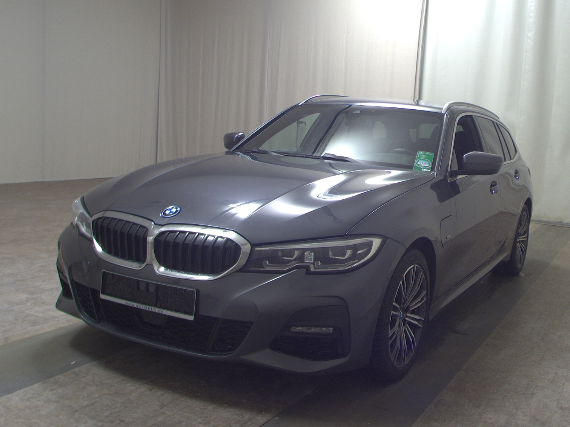 BMW 330e Touring M-Sport Navi LC Pro LED+ HiFi AHK 2