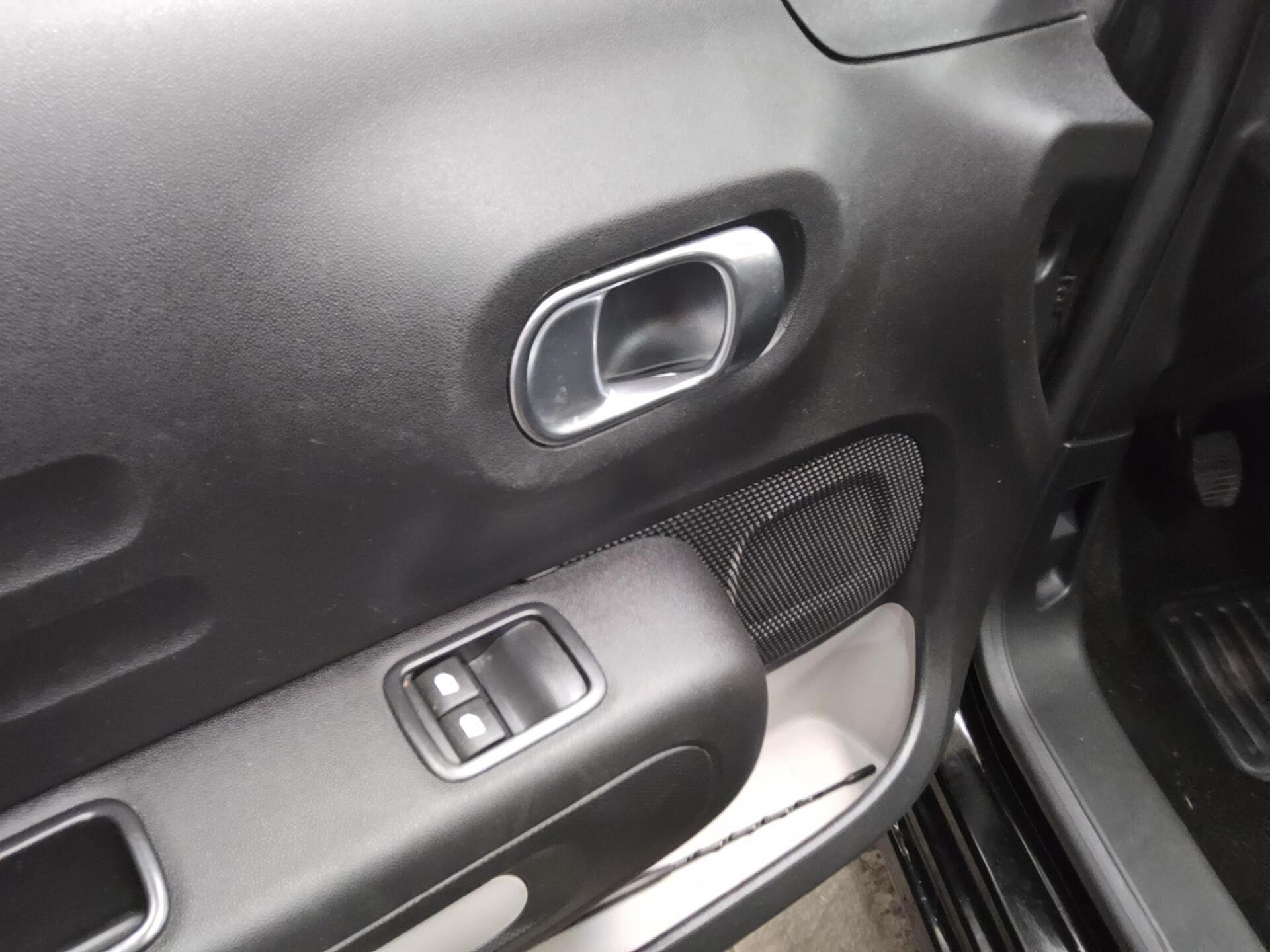 Citroën C3 1.2 PureTech Feel BT SHZ Klima 9