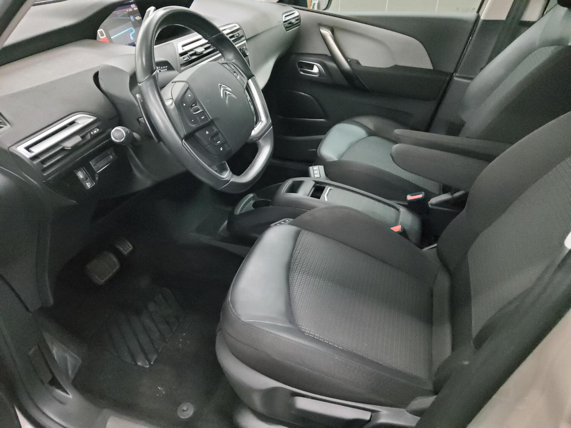 Citroën C4 Grand Spacetourer 1.5 BlueHDi Shine 7-Sitze 9