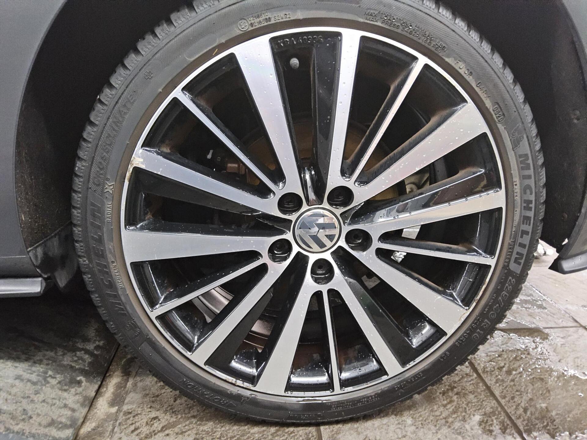 Volkswagen Golf-7 GTE 1.4 TSI Navi LED RfK ACC Shz PDC 10