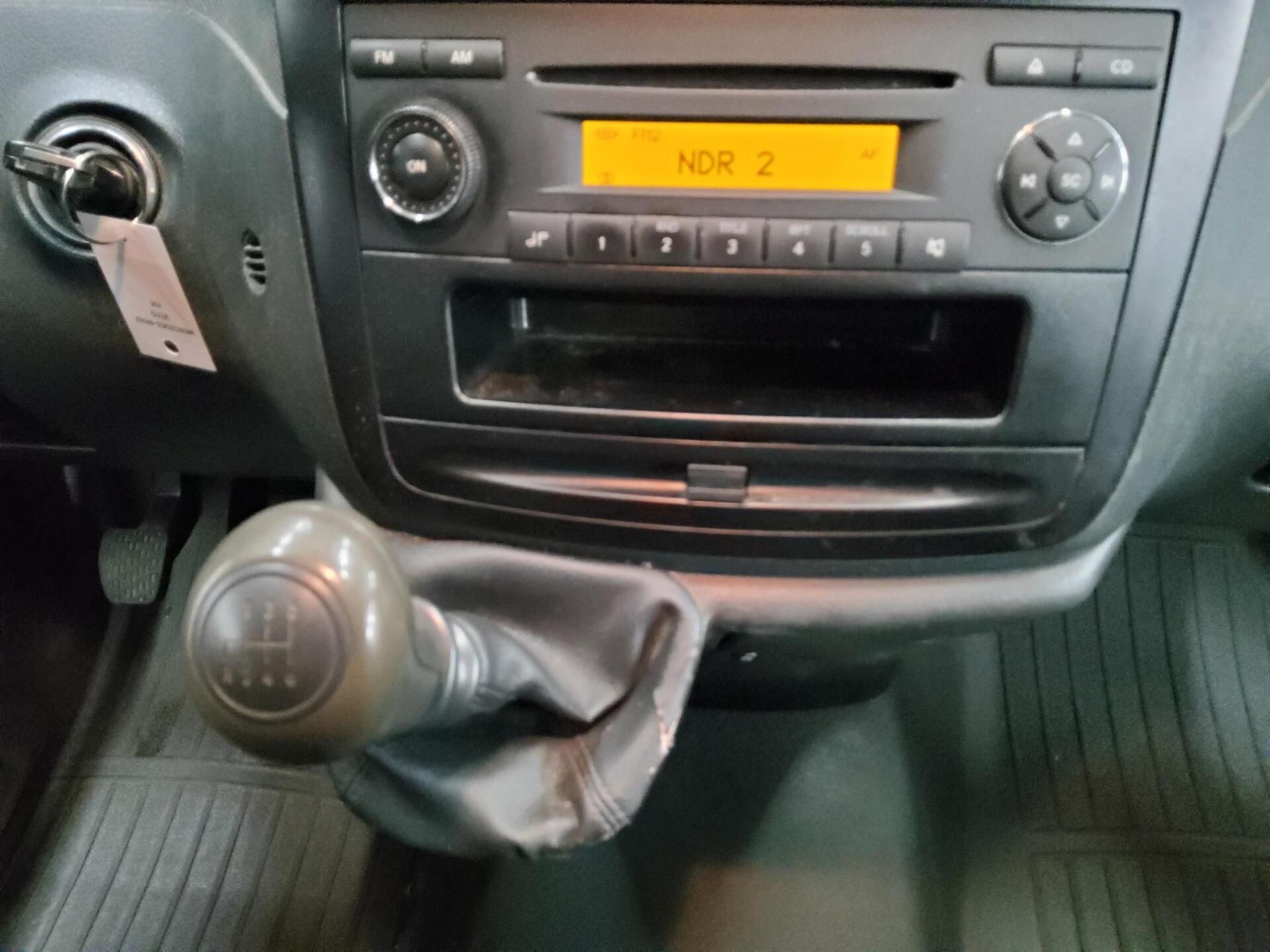 Mercedes-Benz Vito 113 CDI 9-Sitzer AHK HU 08/27 6