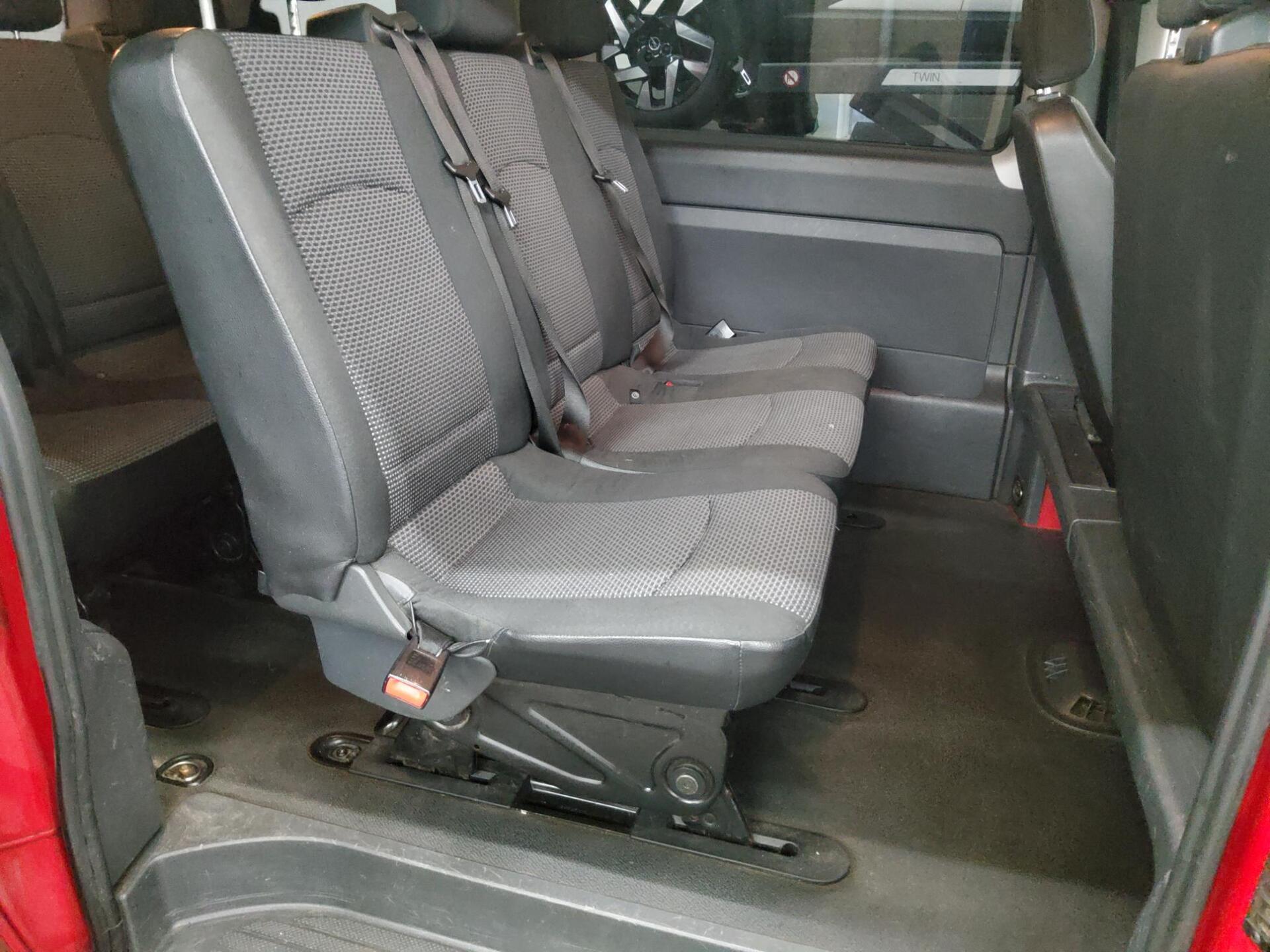 Mercedes-Benz Vito 113 CDI 9-Sitzer AHK HU 08/27 12