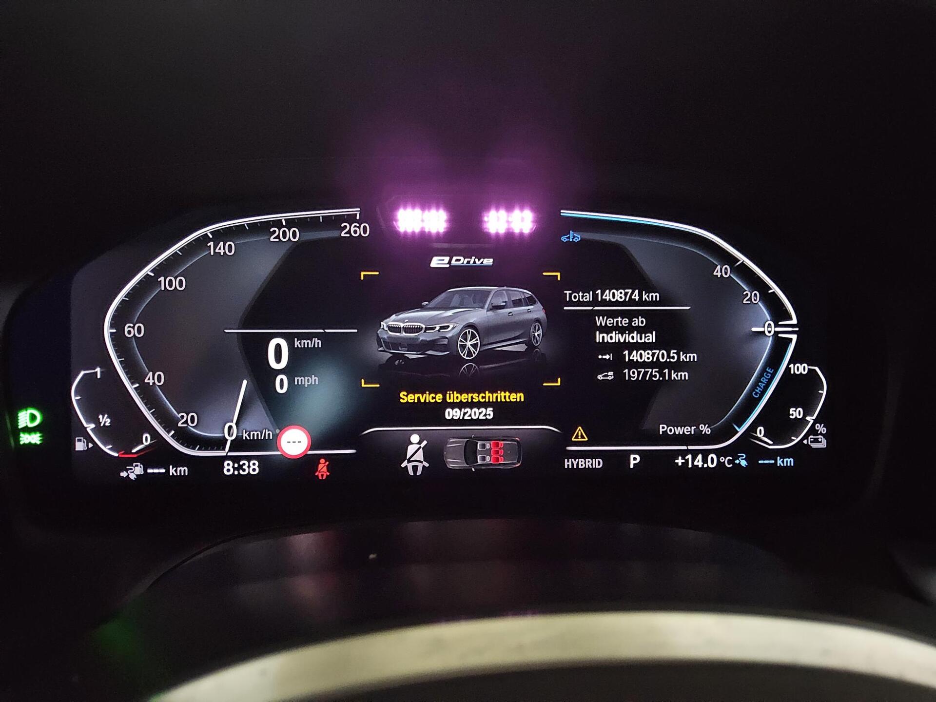 BMW 330e Touring M-Sport Navi LED LC prof. H-K AHK 8