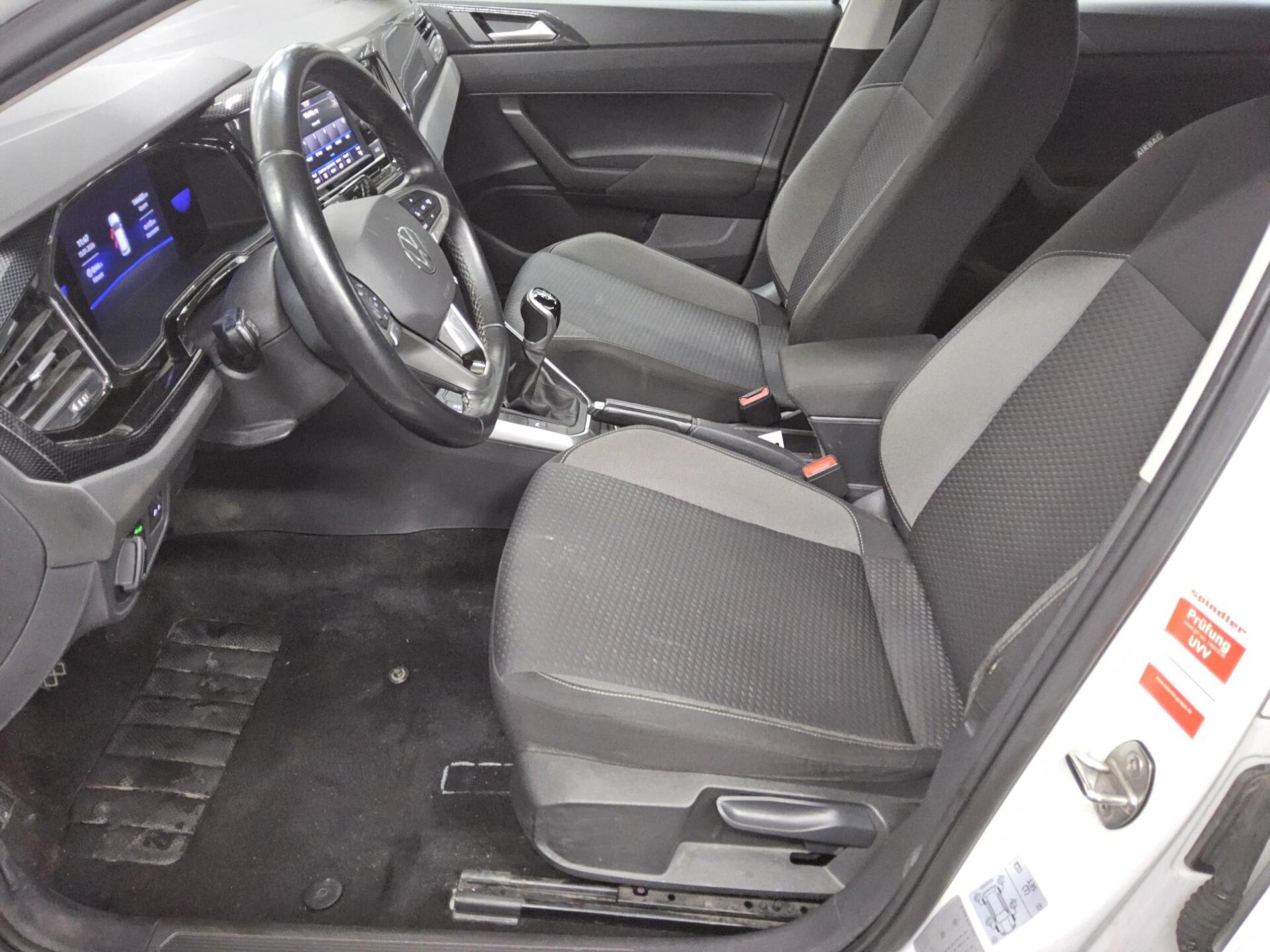 Volkswagen Polo 1.0 TSI Life Shz LED PDC DC DAB+ 9