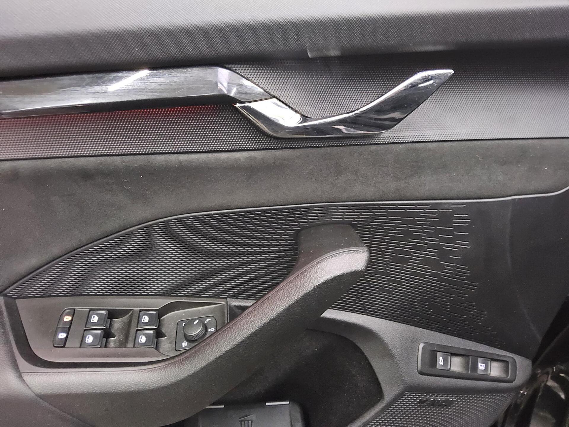 Skoda Octavia 1.4 TSI iV RS Navi LED RfK ACC 4xShz HuD 10