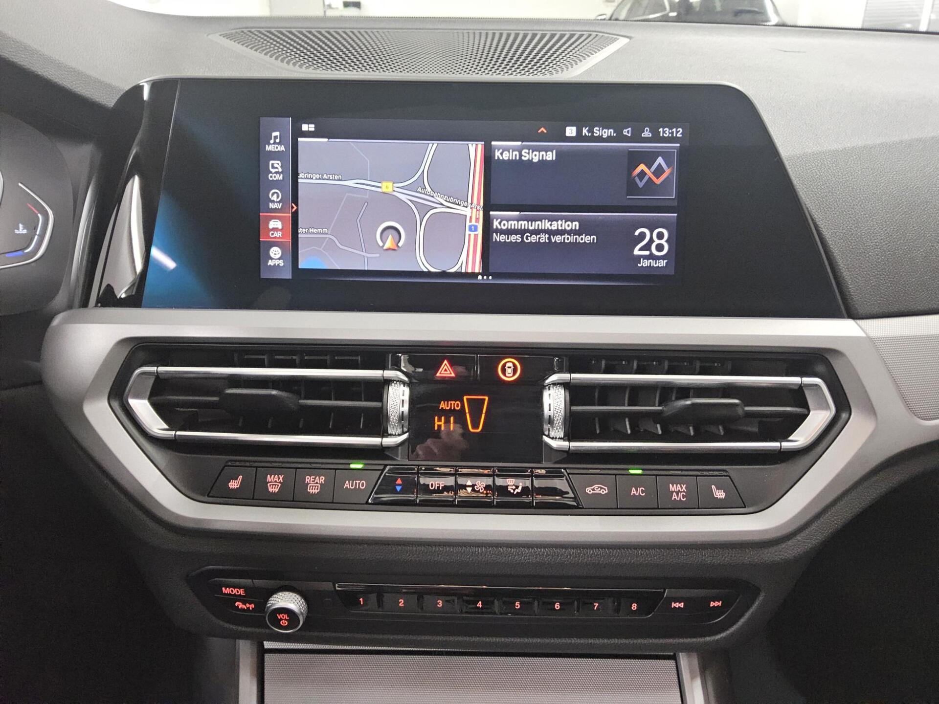 BMW 320dA Touring Navi Panoramadach LED LC+ StandHzg 7