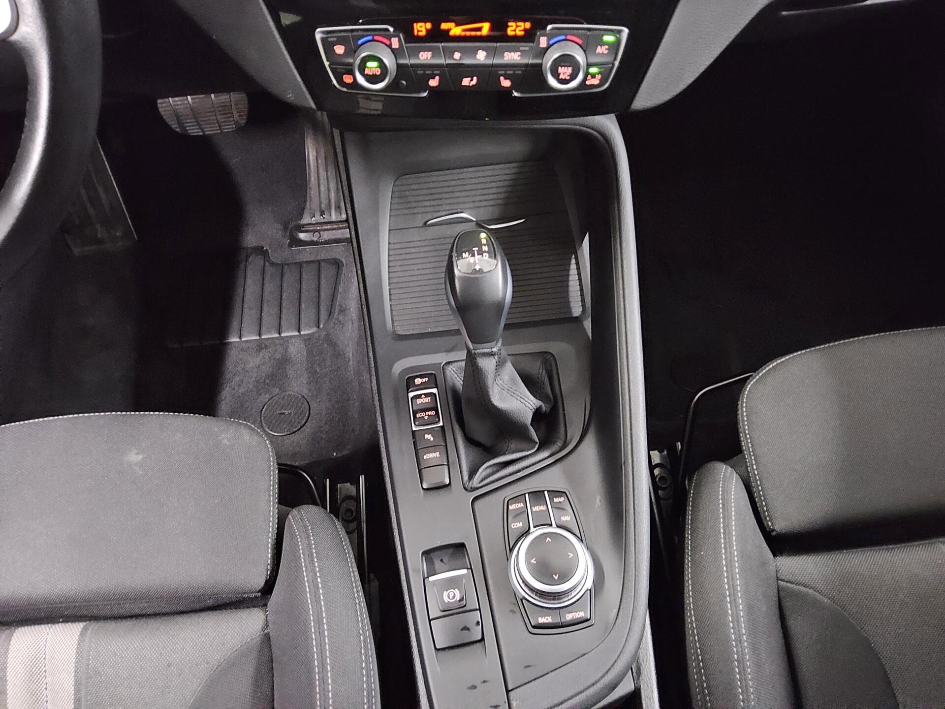 BMW X1 xDrive25e Advantage Navi+ LED HuD AHK HiFi 6