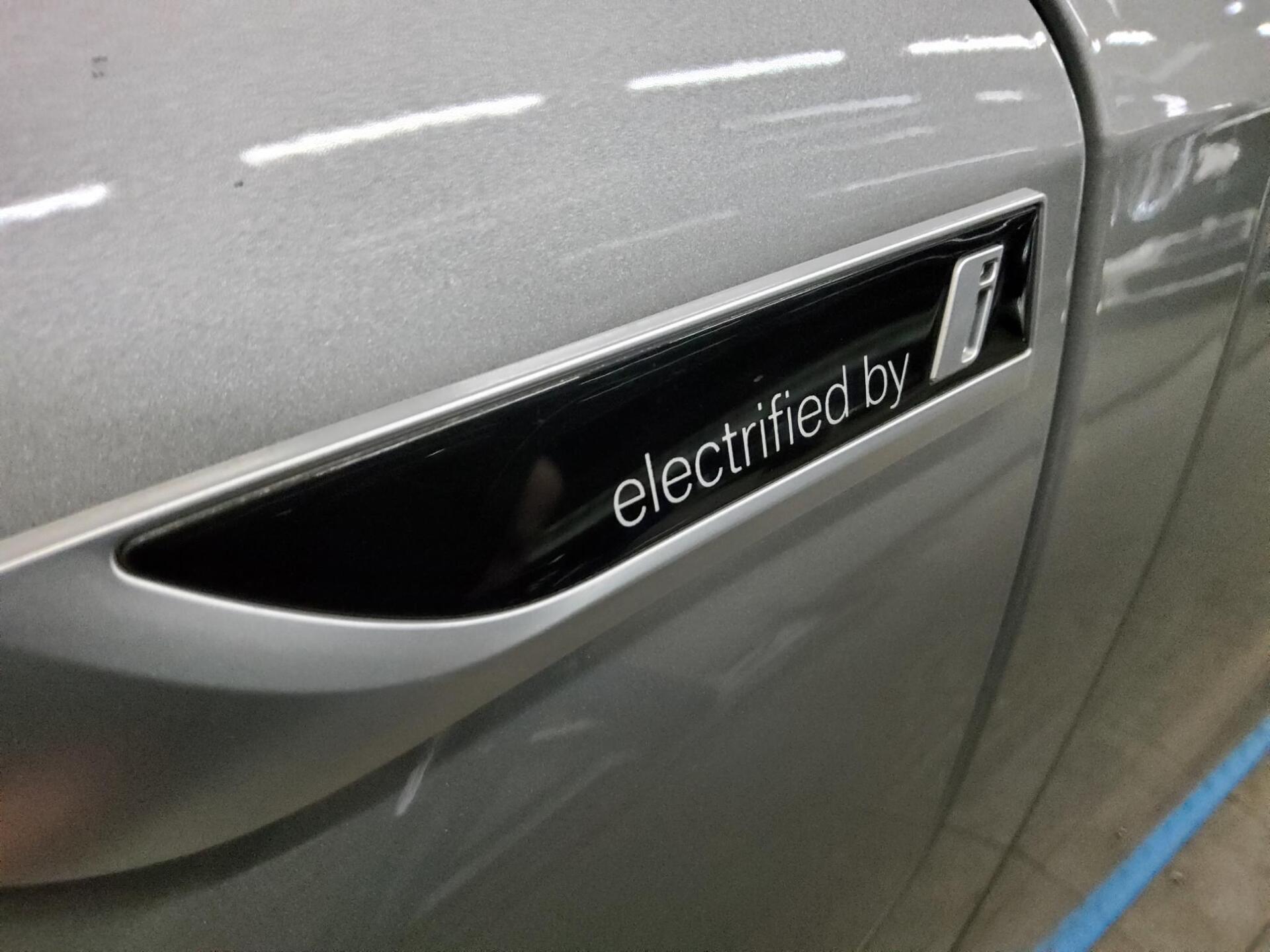 BMW X1 xDrive25e M-Sport Navi LED Pano H-K AHK RfK 12