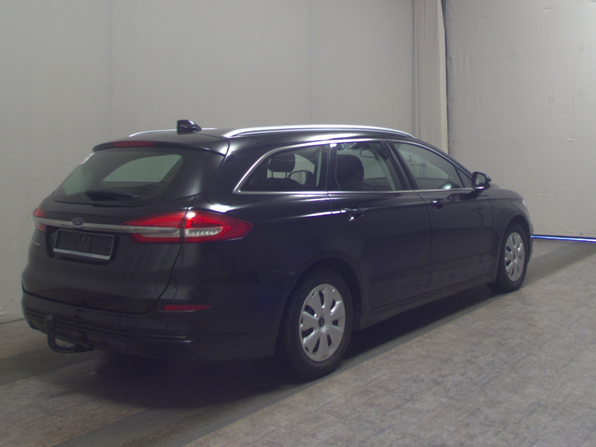 Ford Mondeo Turnier 2.0 EB Titanium Navi RfK AHK Shz 4