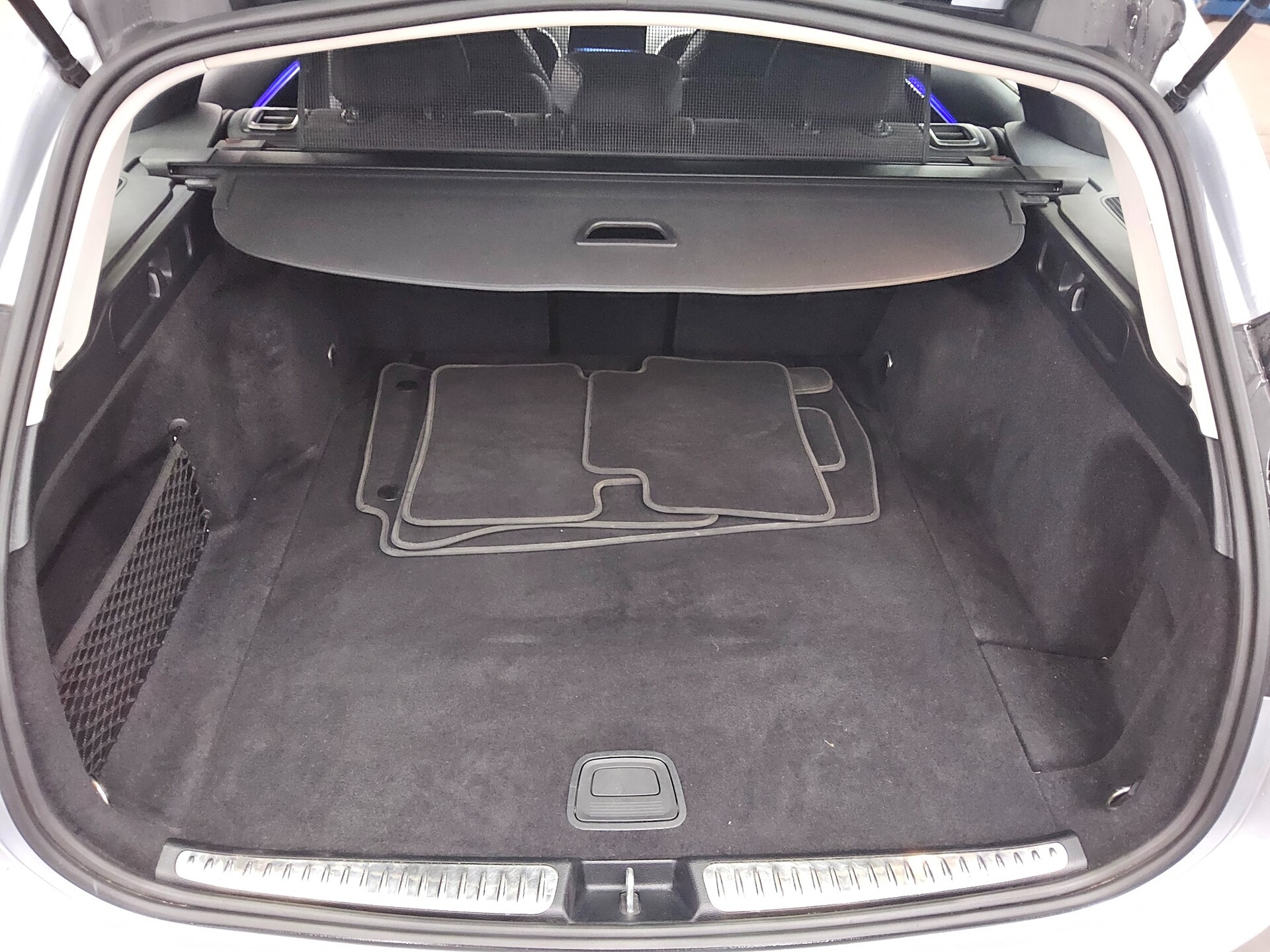 Mercedes-Benz C 220 T d Avantgarde Navi MBUX AHK RFK Distr.+ 12