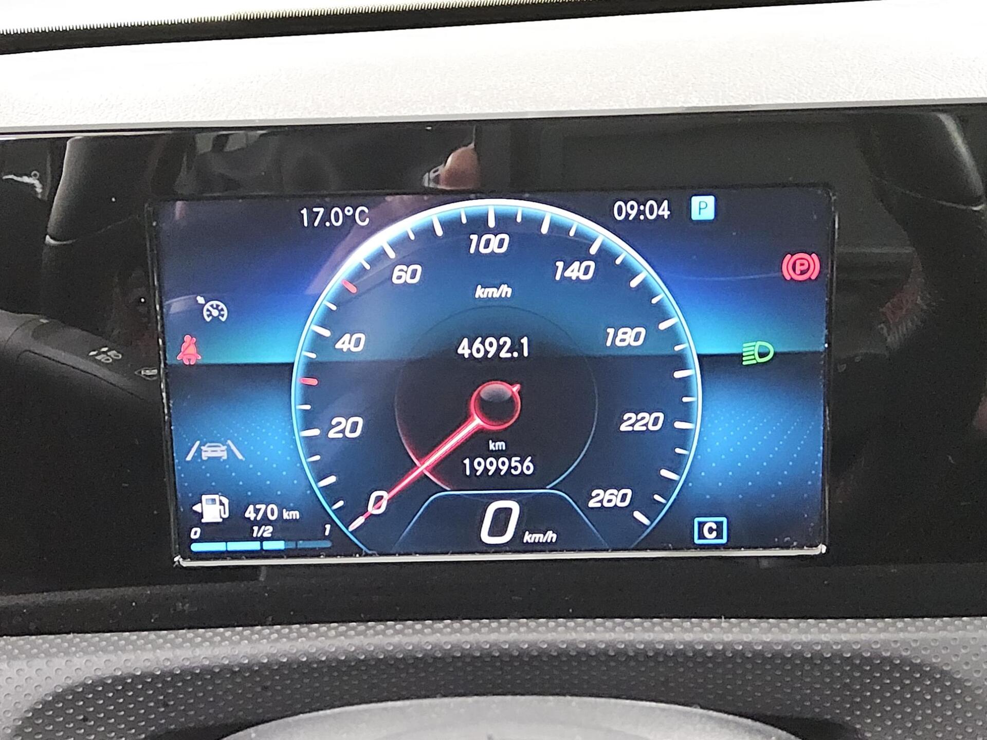 Mercedes-Benz A 180 Lim. d AMG-Line Navi LED Panorama Sound 8