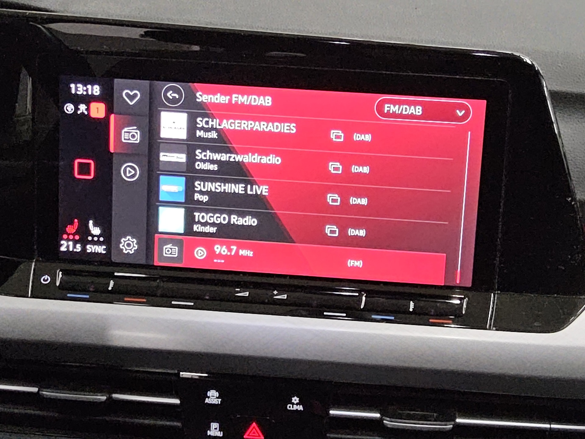 Volkswagen Golf-8 Var. 1.5 eTSI Life Navi AID 7