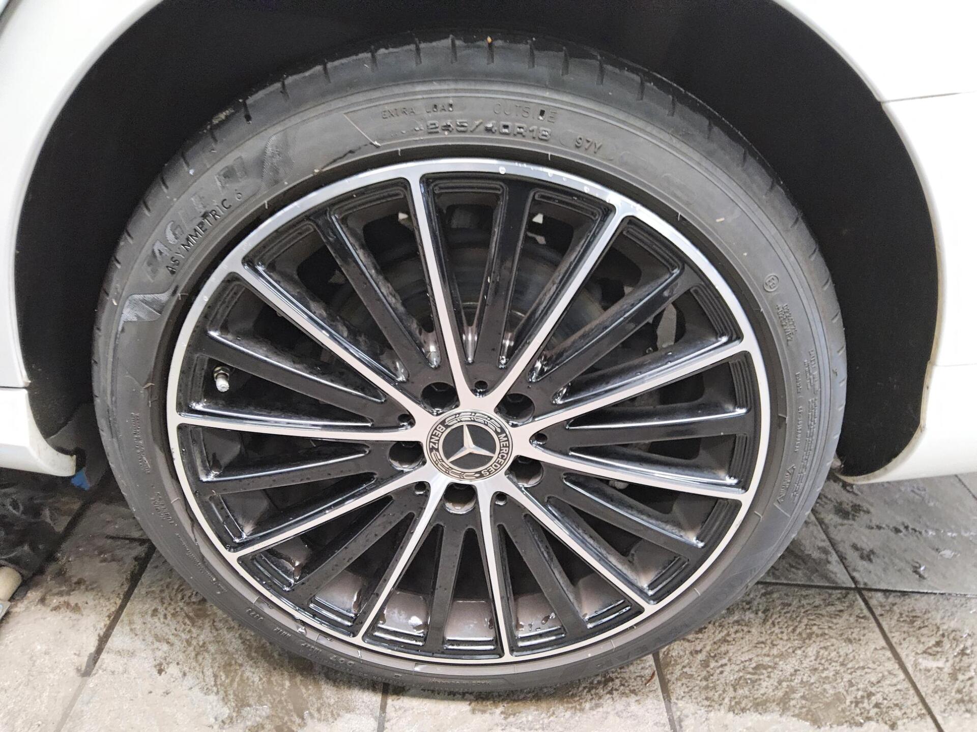 Mercedes-Benz C 220 T d Avantgarde T-Leder Navi LED Shz PDC 10