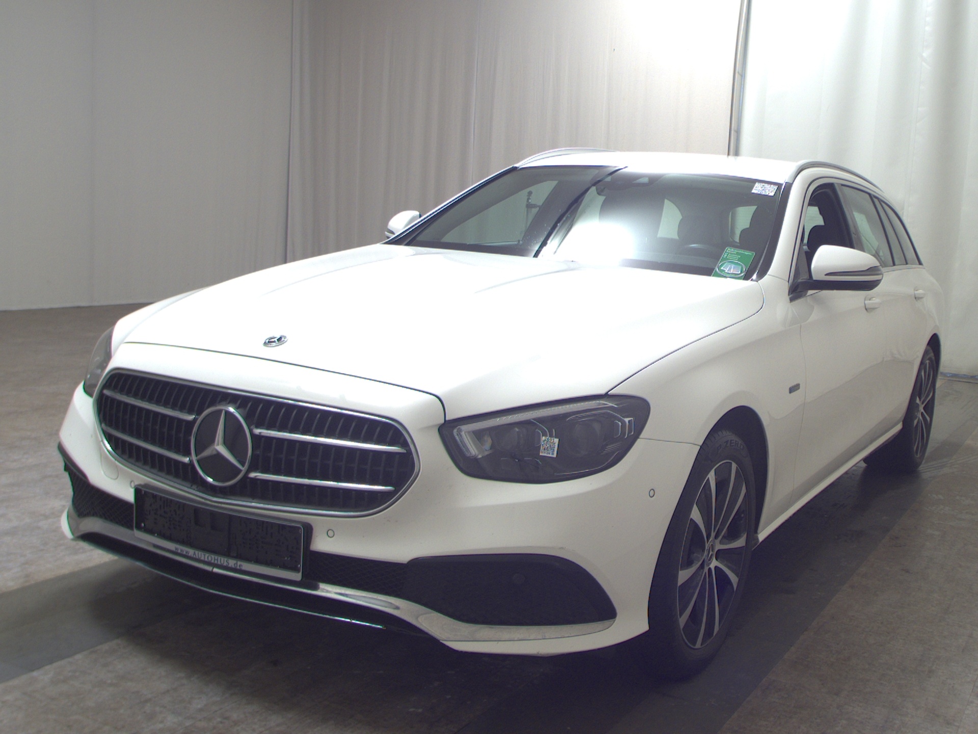 Mercedes-Benz E 300 T de Avantgarde Navi MB-LED HuD Widescreen 2