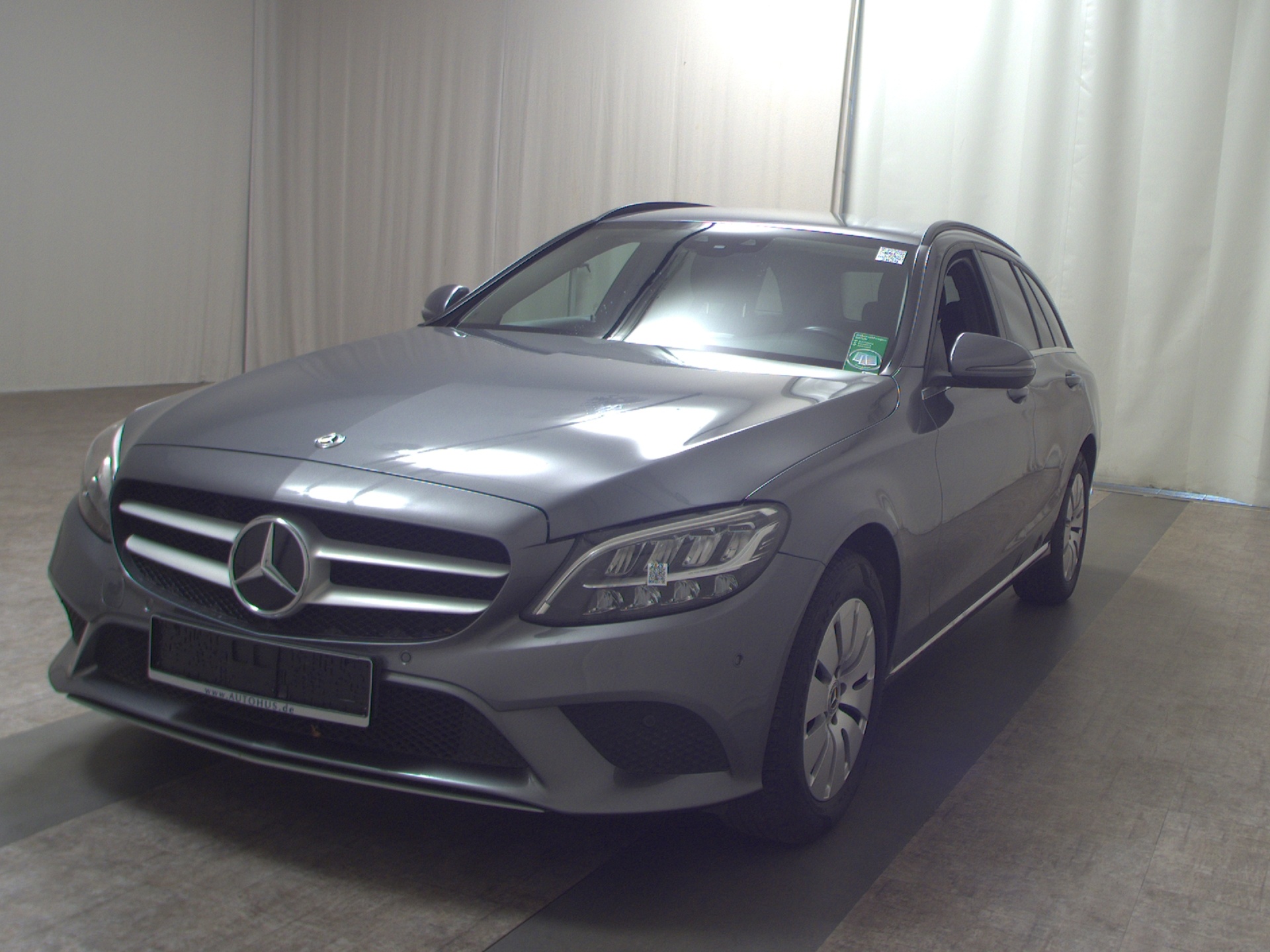 Mercedes-Benz C 200 T d Navi LED RfK PDC Shz BT Tempomat 2
