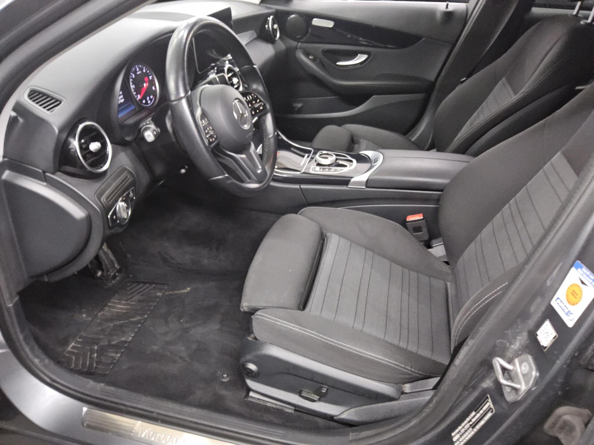 Mercedes-Benz C 200 T d Navi LED RfK PDC Shz BT Tempomat 8