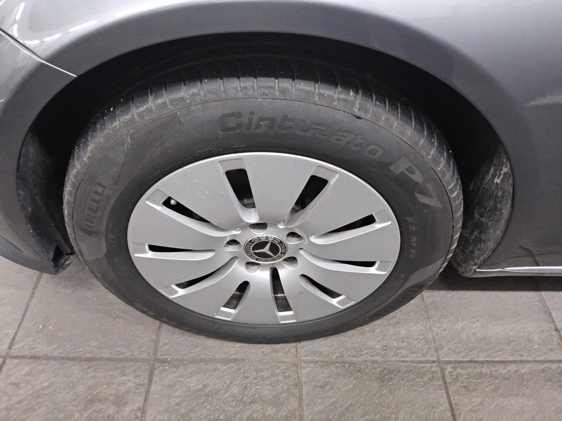 Mercedes-Benz C 200 T d Navi LED RfK PDC Shz BT Tempomat 10