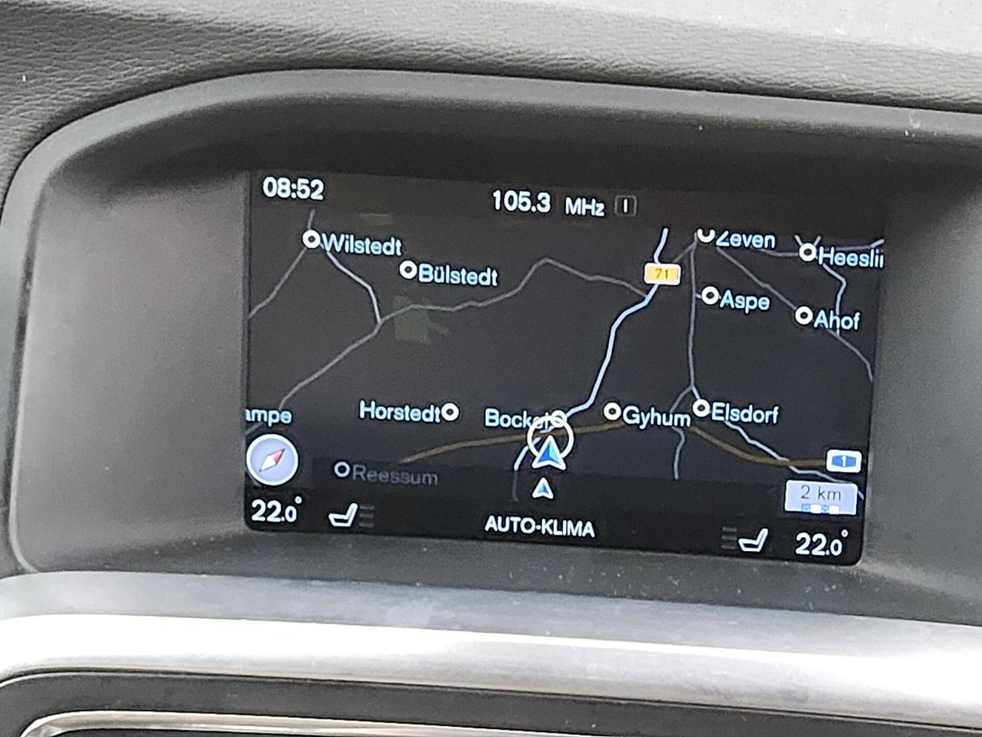 Volvo V60 D6 AWD Summum Leder Navi Xenon AHK HU 06/27 7