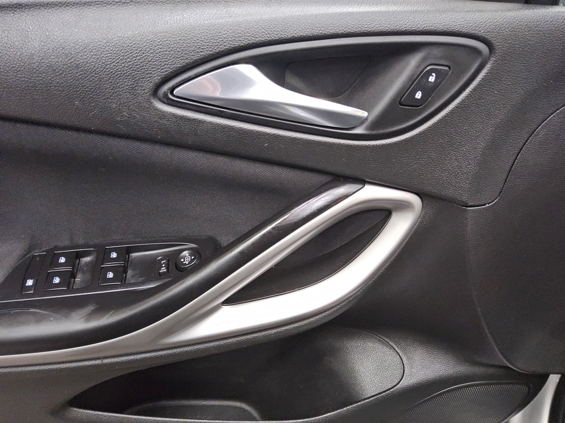 Opel Astra ST 1.5 D Business Ed. Navi LED AHK Shz PDC 9