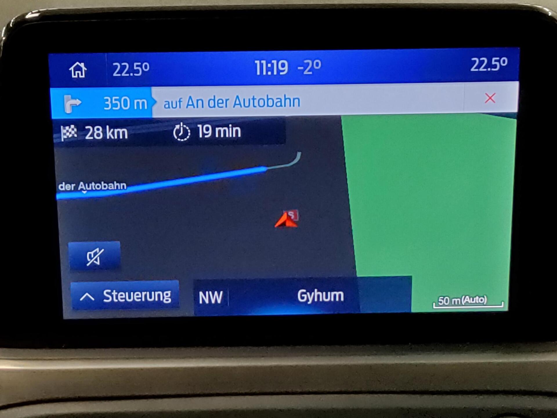 Ford Focus Turnier 1.5 EB Titanium Navi RFK LED 7