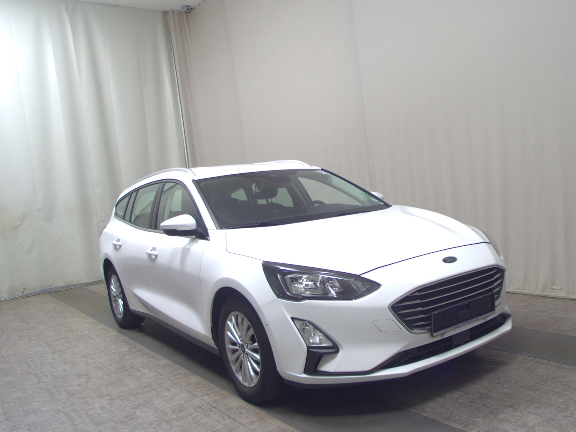Ford Focus Turnier 1.5 EB Titanium Navi RFK LED 3