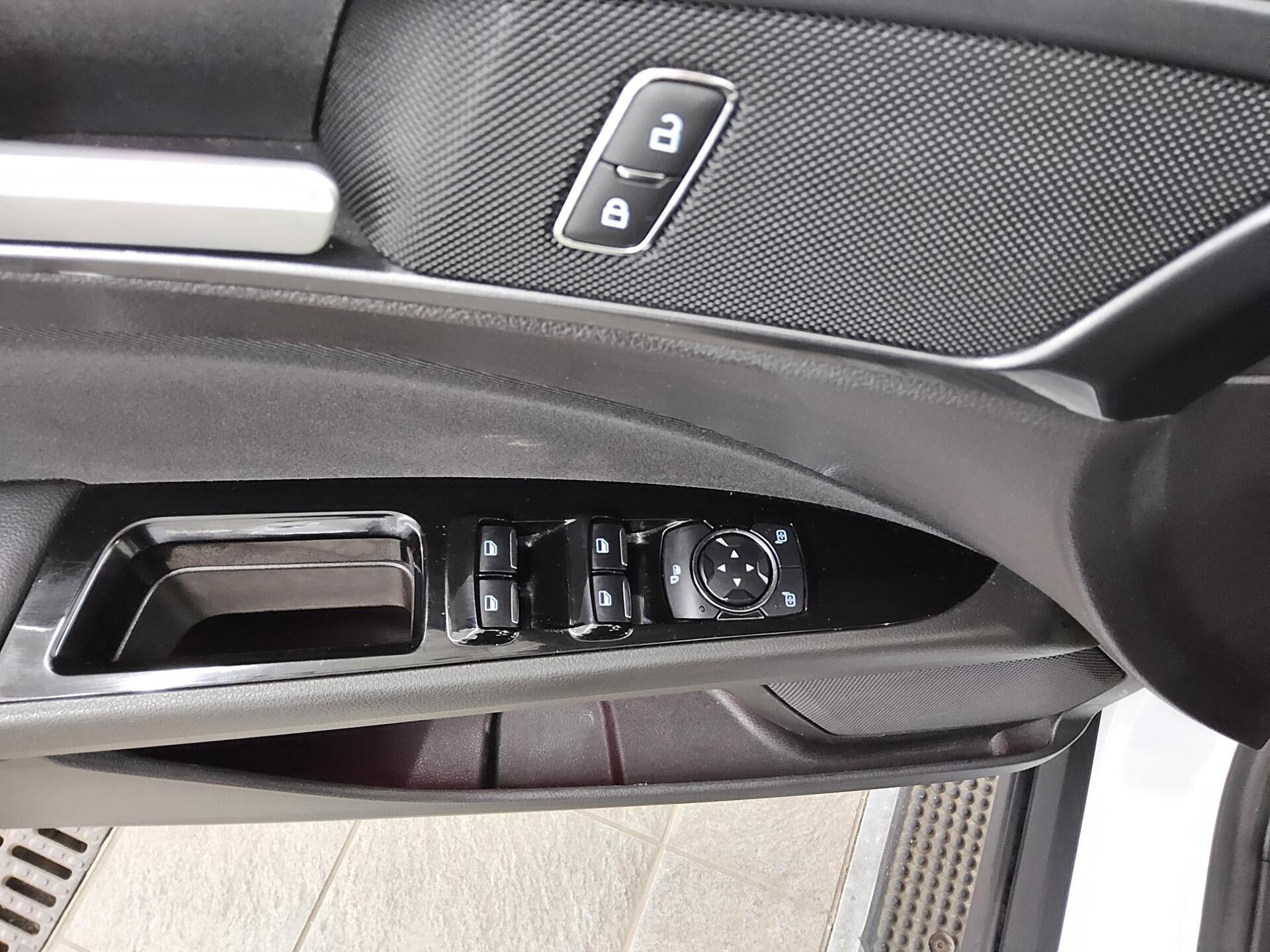 Ford Mondeo Turnier 2.0 EB Trend Navi LED RFK DAB 9