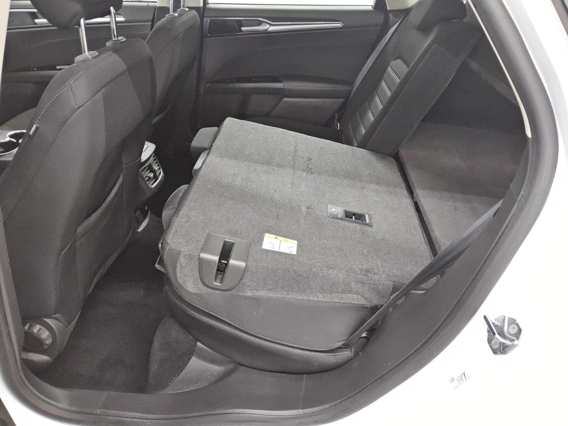 Ford Mondeo Turnier 2.0 EB Trend Navi LED RFK DAB 12