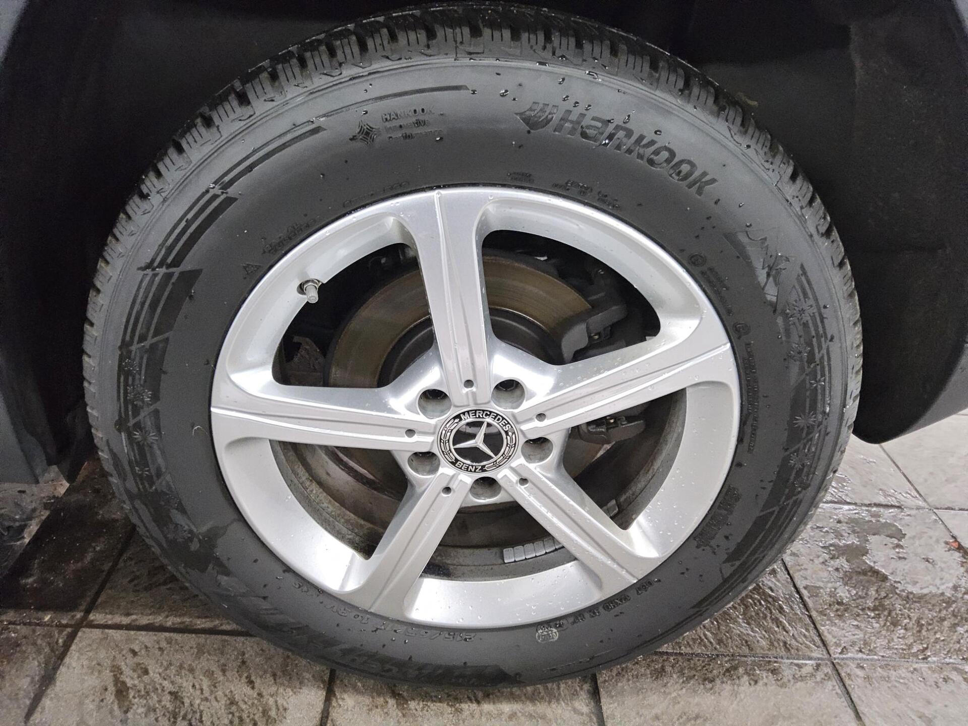 Mercedes-Benz GLA 180 d Style Navi LED RfK Shz PDC Tempomat 11