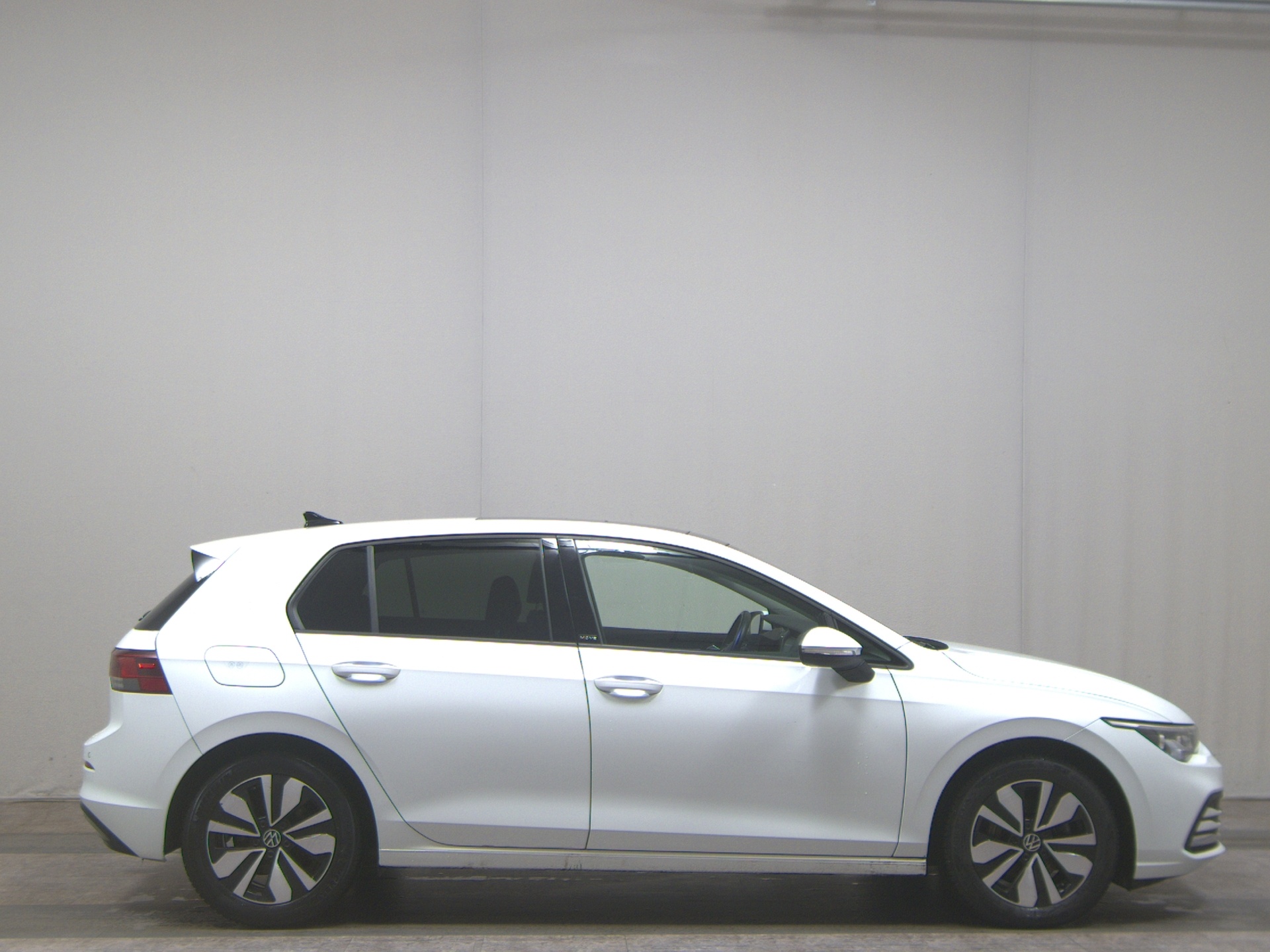 Volkswagen Golf-8 2.0 TDI Move Navi LED+ DC-Pro Pano HuD