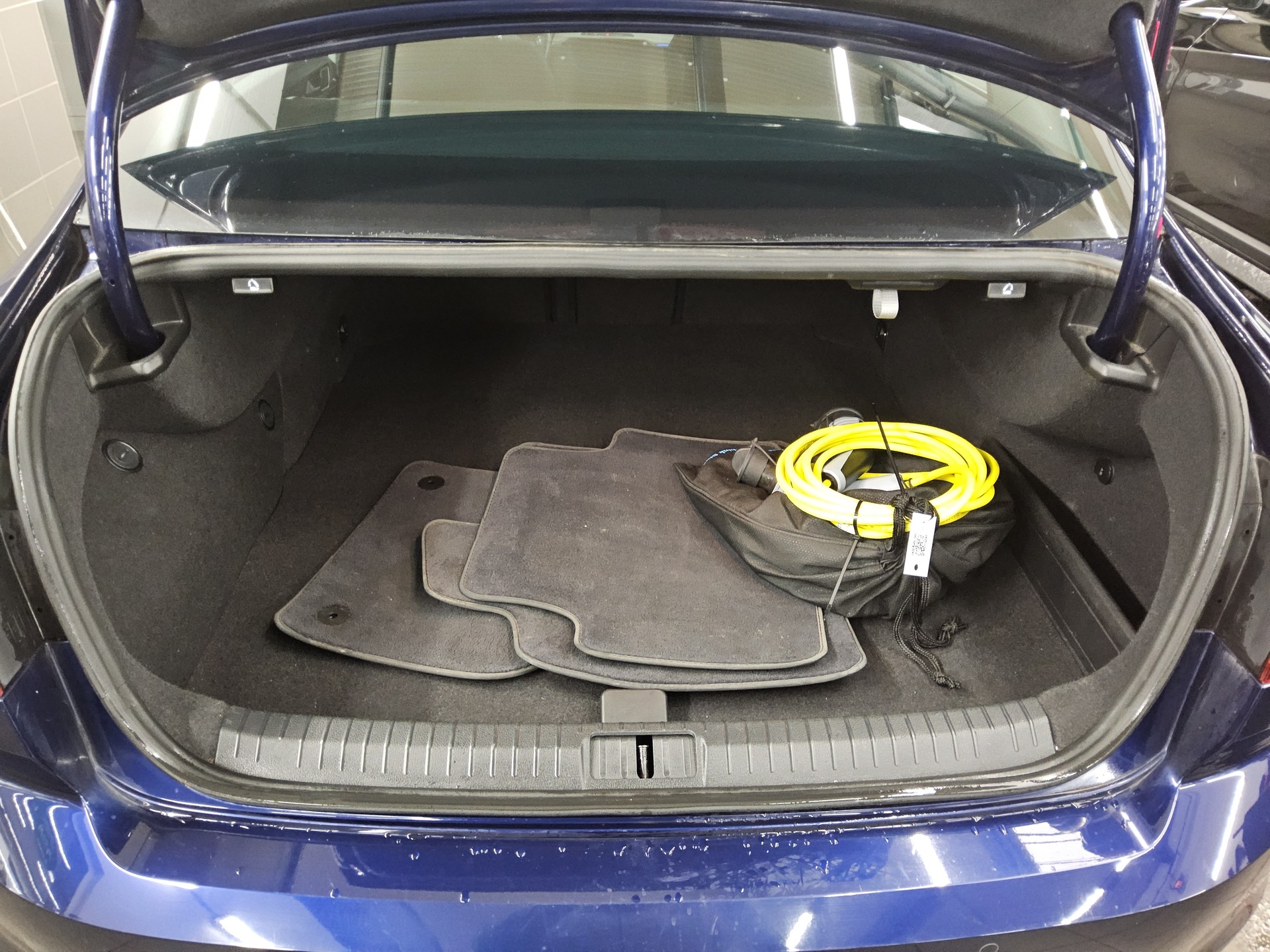 Volkswagen Passat GTE 1.4 TSI Navi LED AID RfK HuD ACC Shz 13