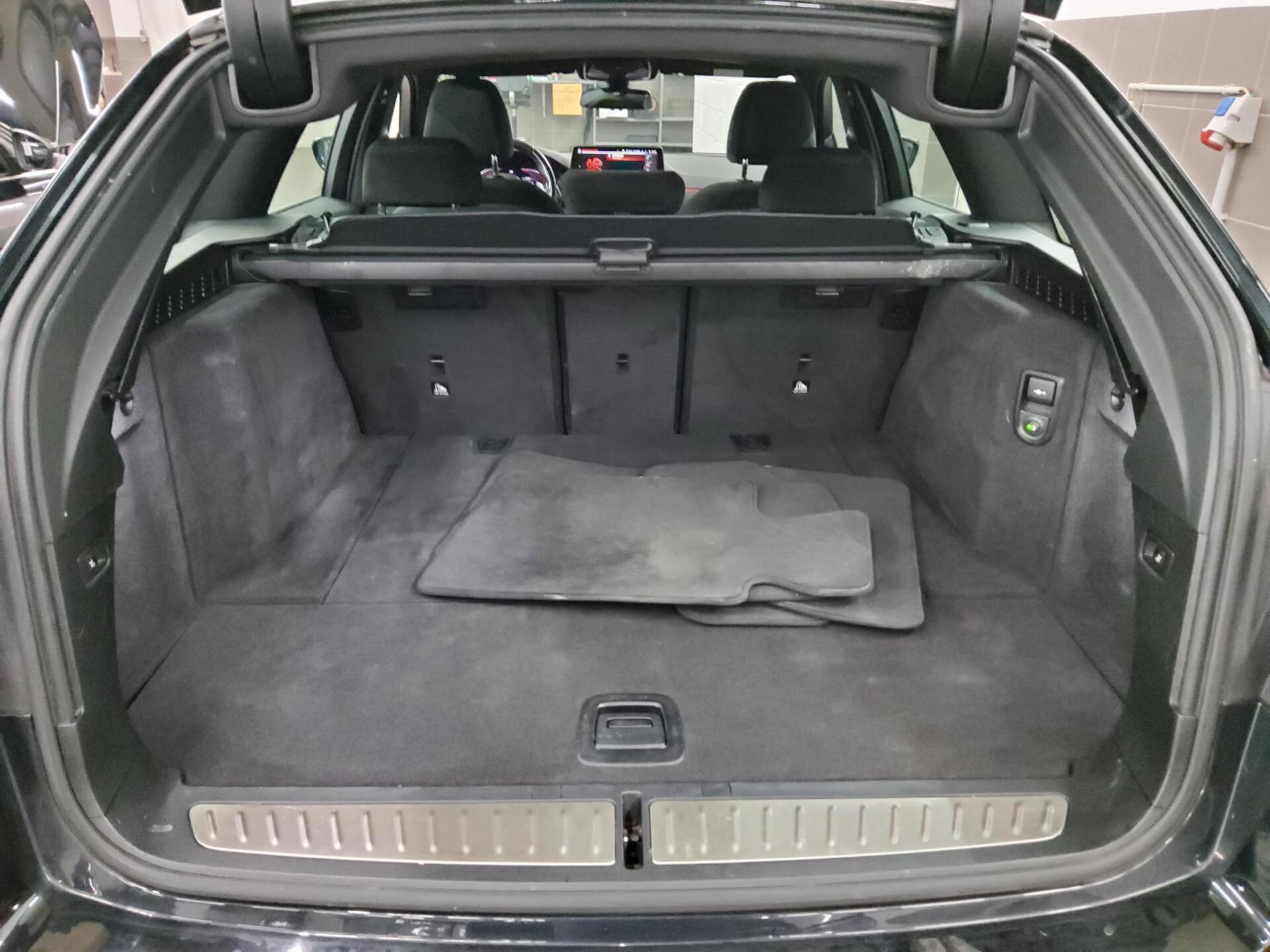 BMW 530dA Touring xDr M-Sport Navi LED LC-Prof RfK 13