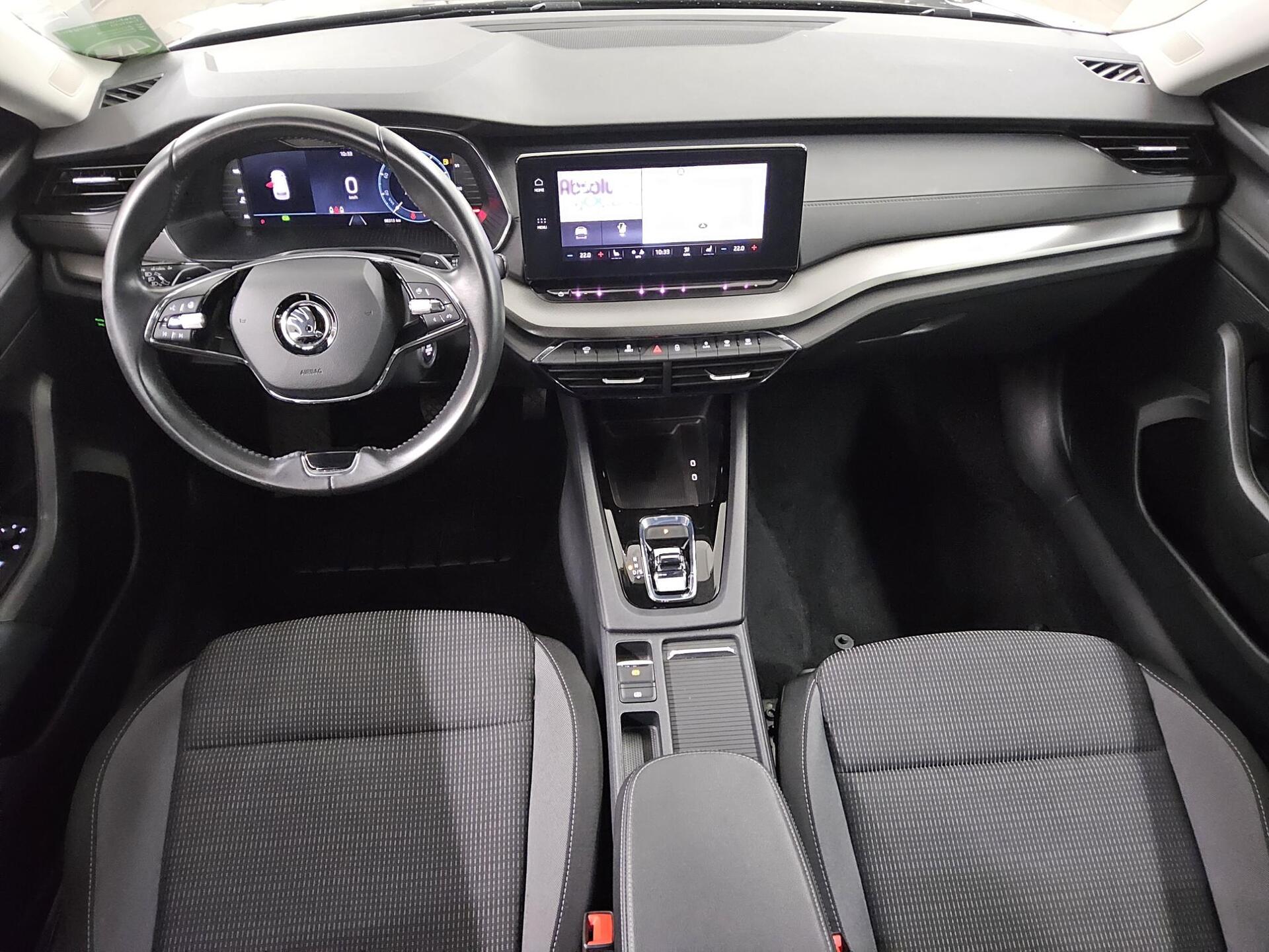 Skoda Octavia Kombi 2.0 TDI Ambition Navi Led vc PDC 5