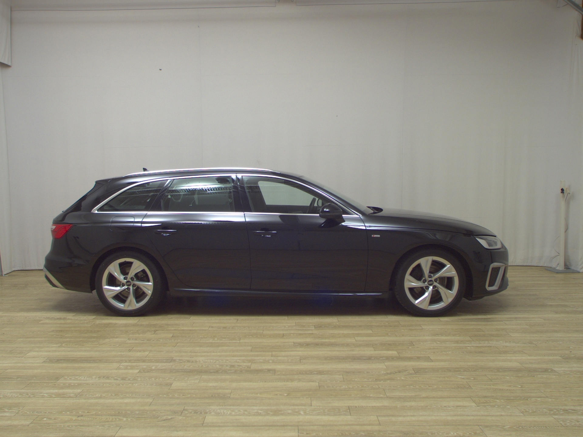 Audi A4 Avant 35 TDI S-Line Navi+ LED B&O Kamera