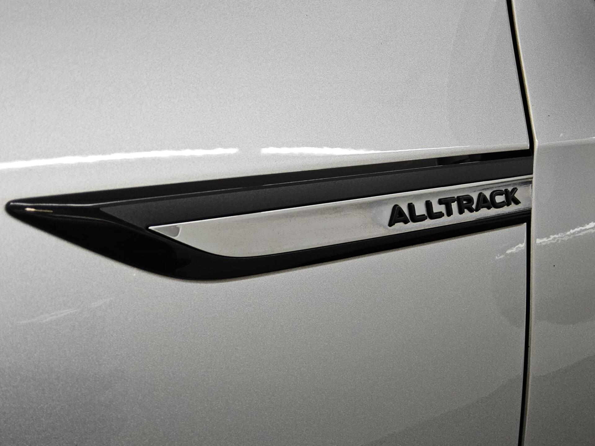 Volkswagen Golf-8 Alltrack 2.0 TDI 4M Navi LED+ AID AHK ACC 12