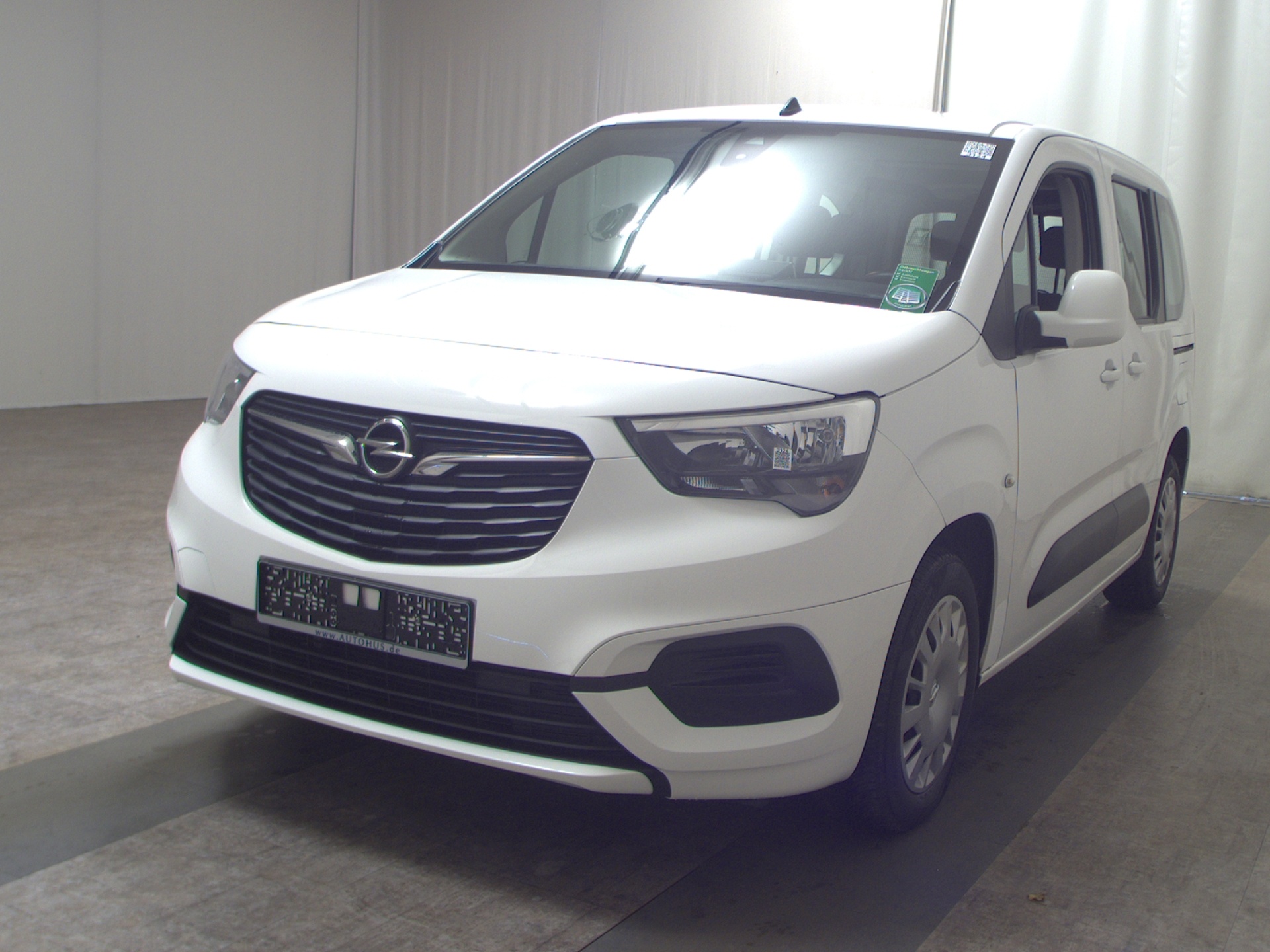 Opel Combo Life 1.5 D Edition 5-Sitzer Navi AHK PDC 2