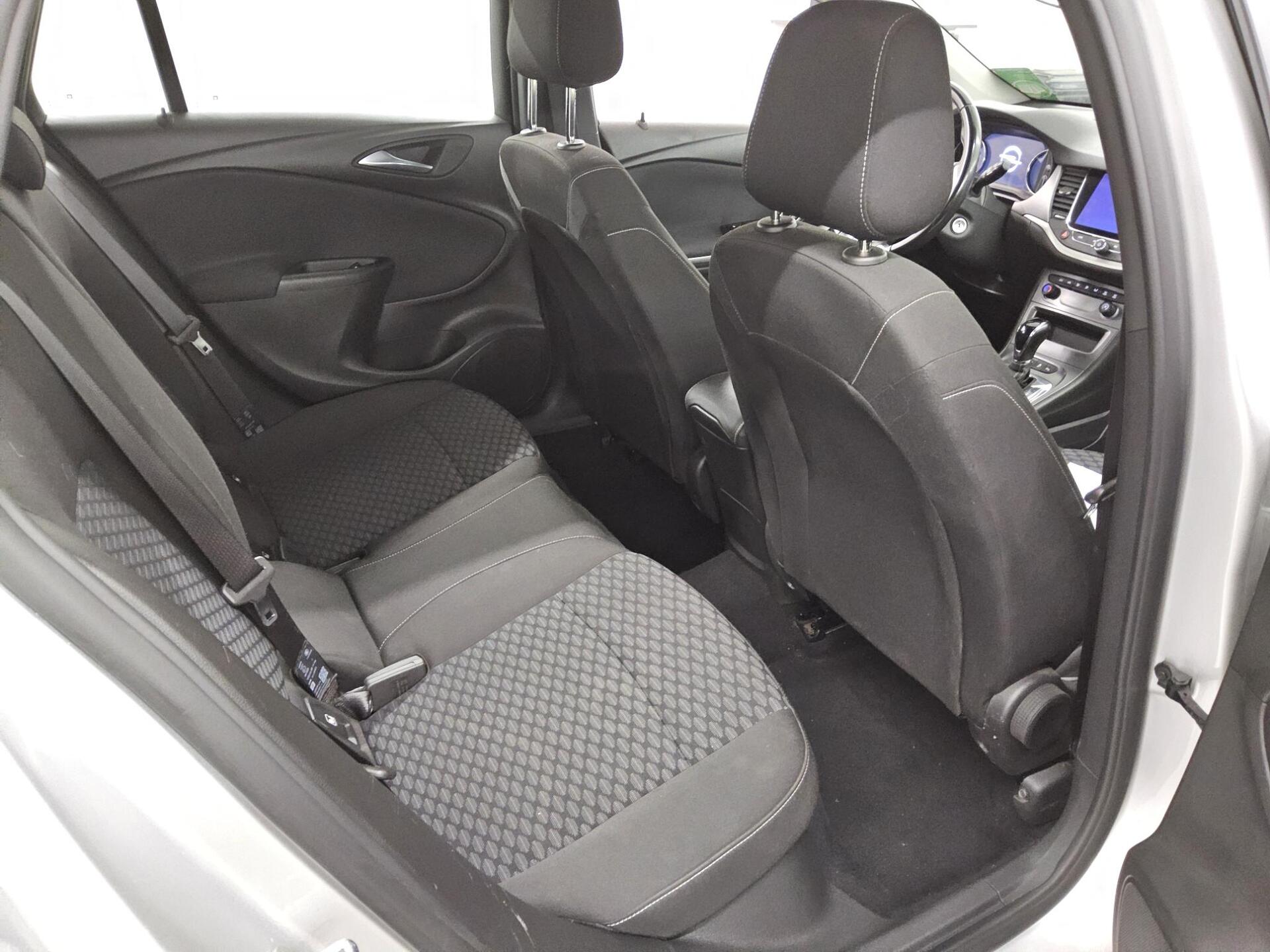 Opel Astra ST 1.5 D Edition Navi PDC DAB 13